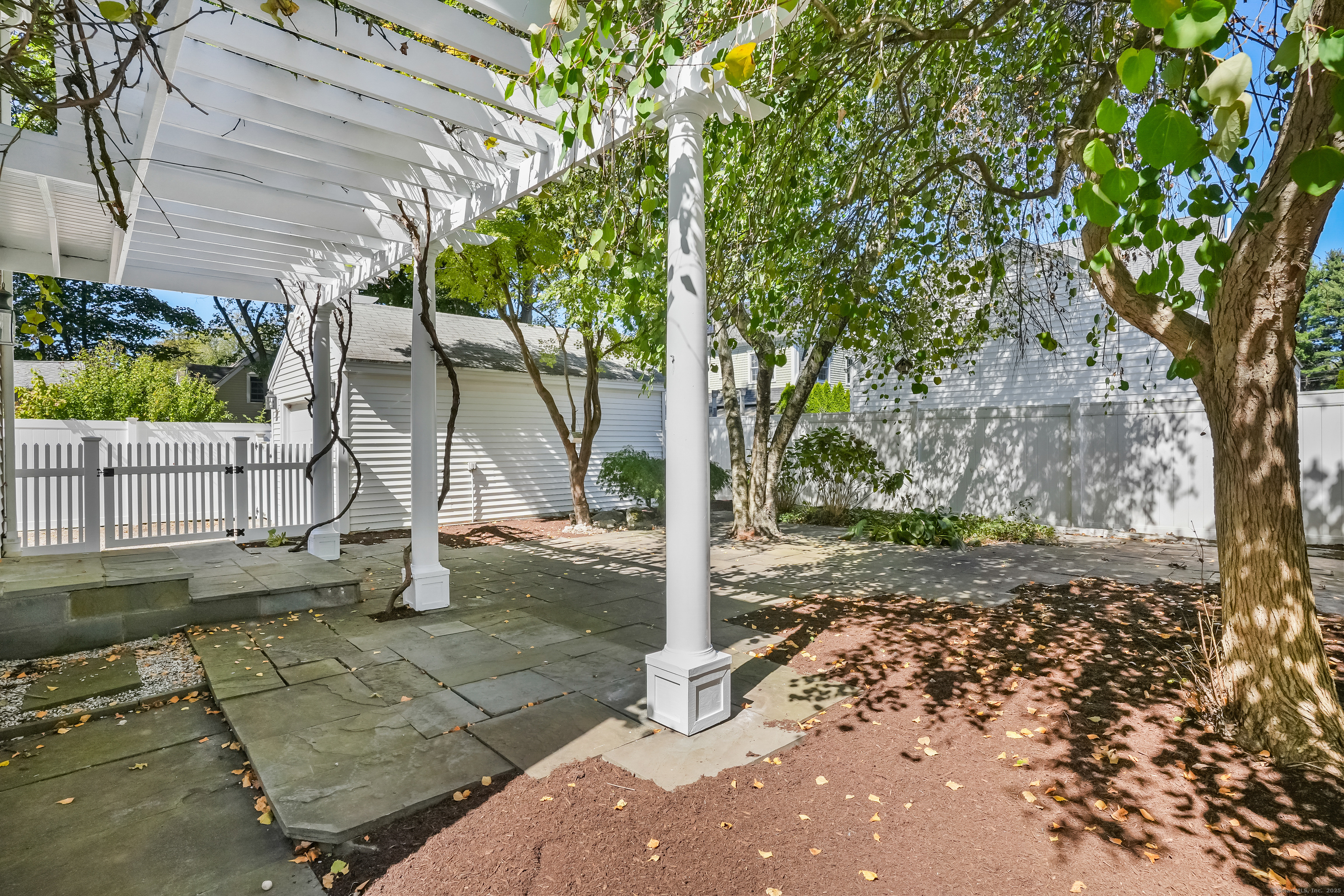 52 Glover Street