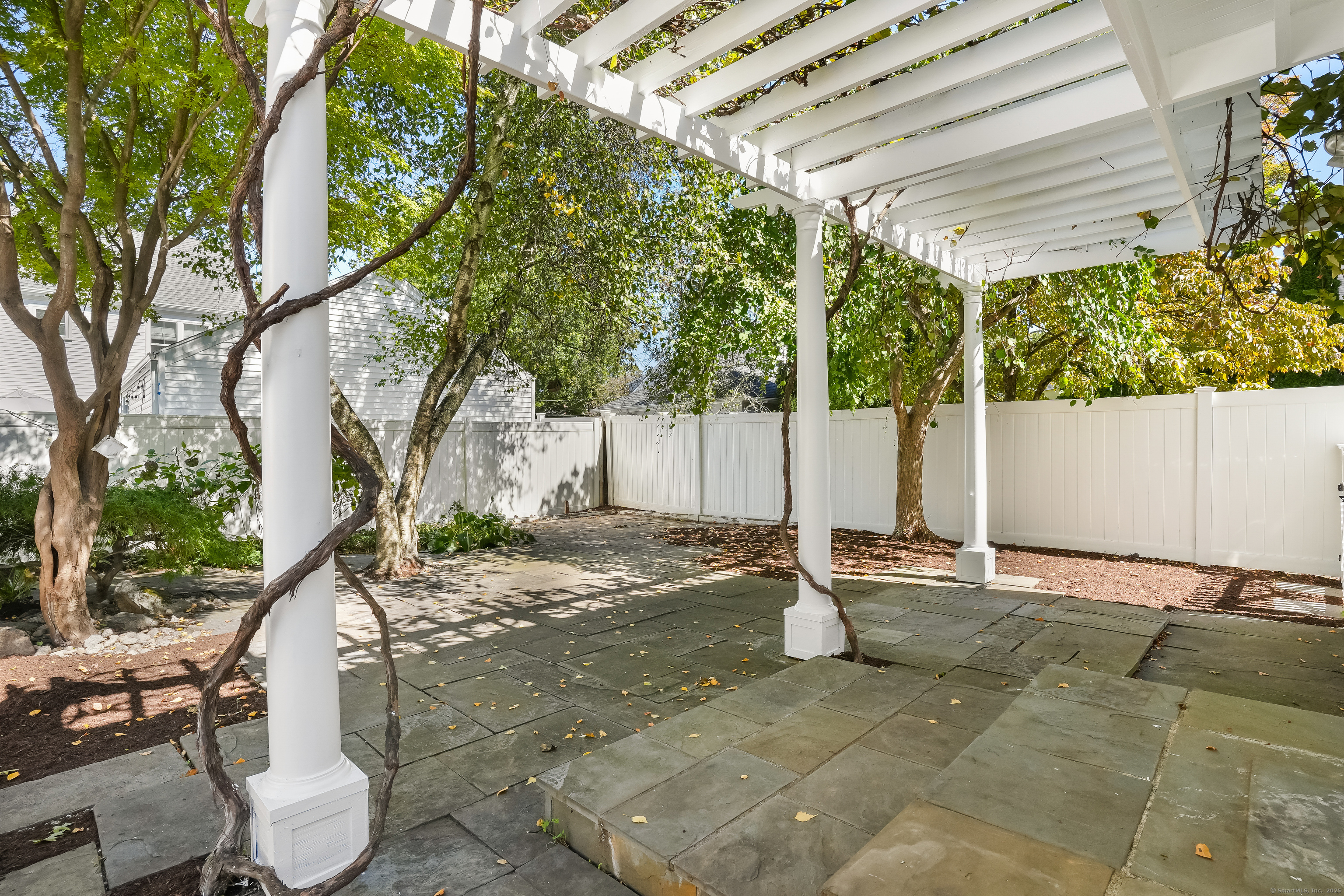 52 Glover Street