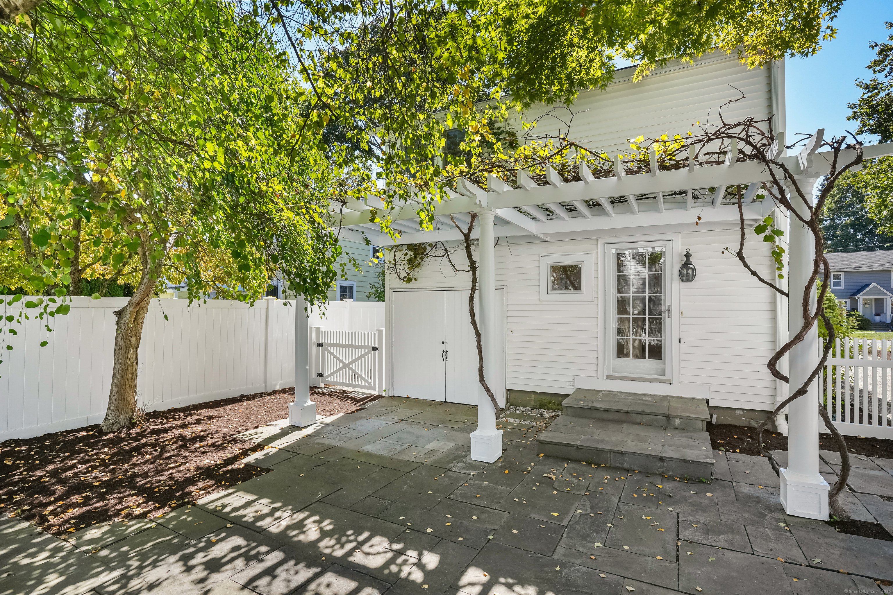 52 Glover Street