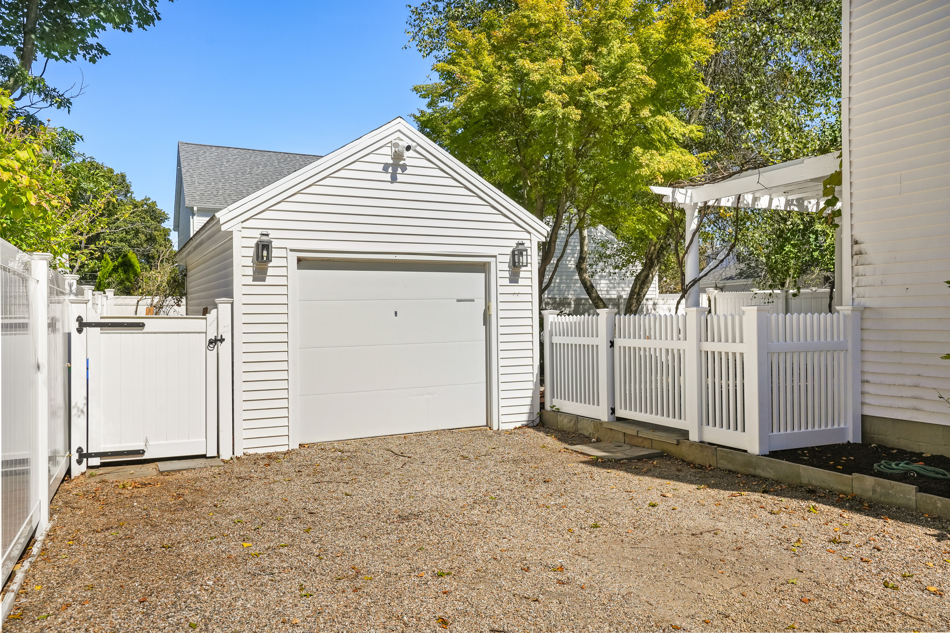 52 Glover Street