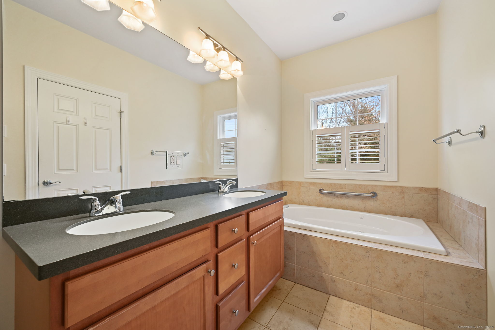 350 Maple Oak Drive 350