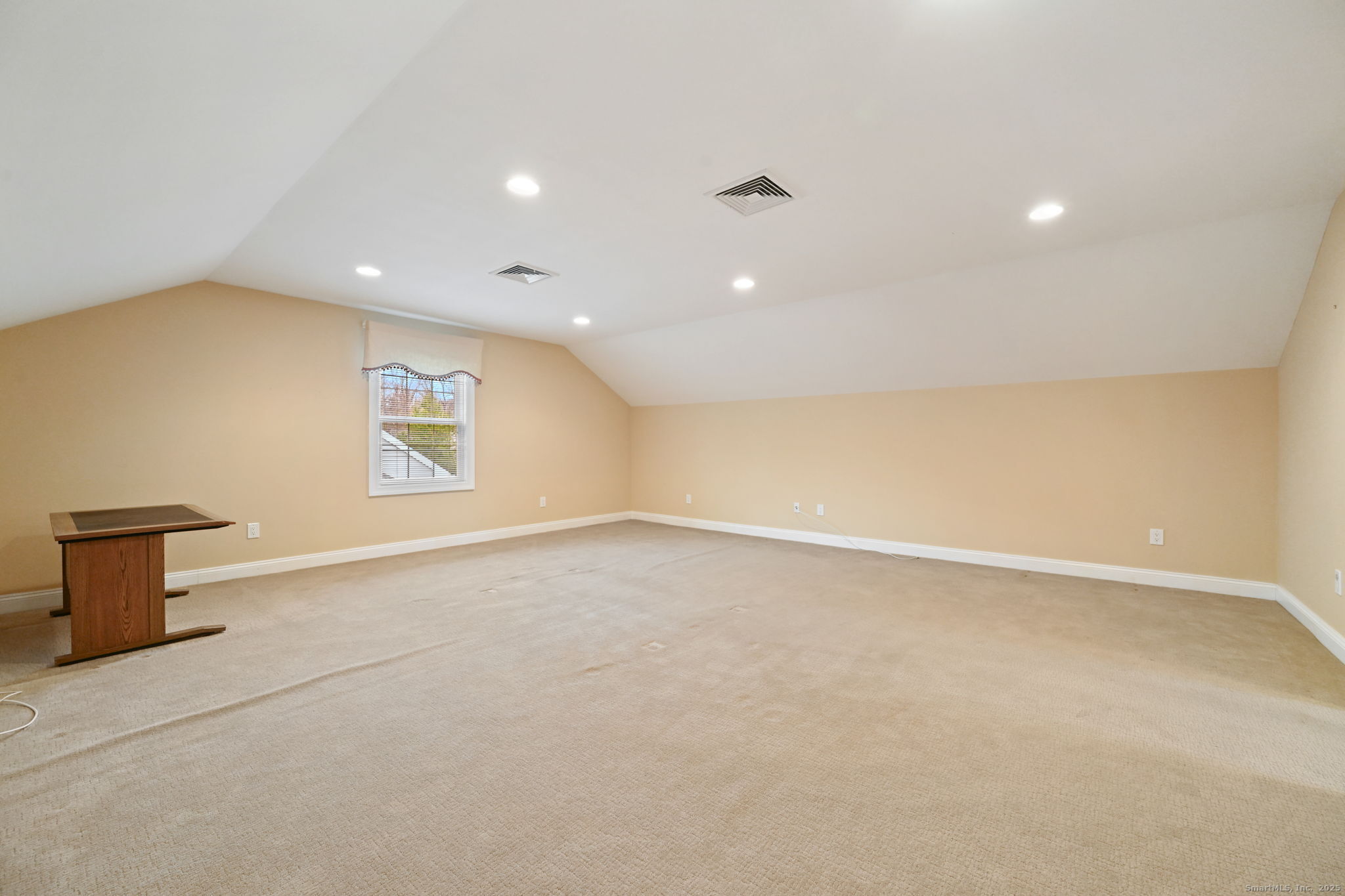 350 Maple Oak Drive 350