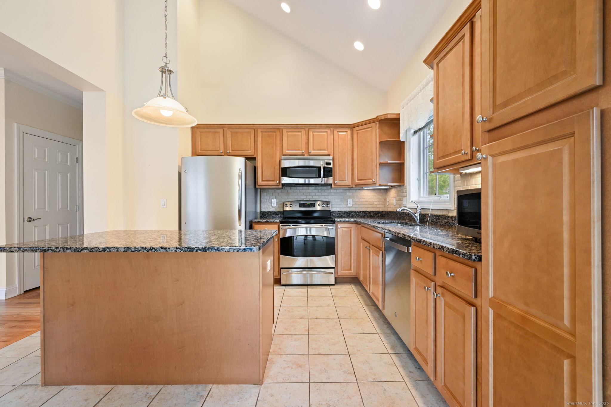 350 Maple Oak Drive 350