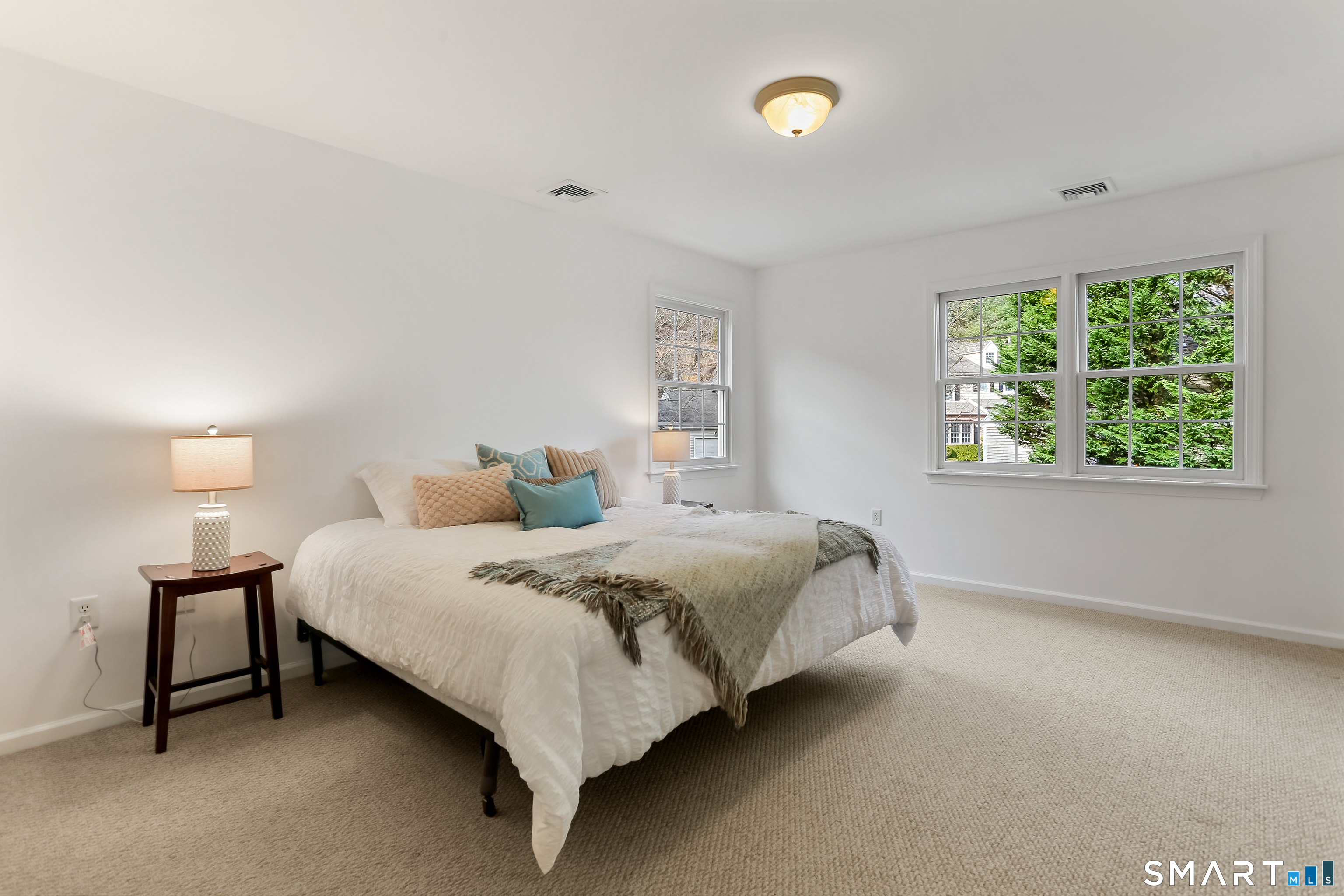 10 Hawthorne Ridge Circle