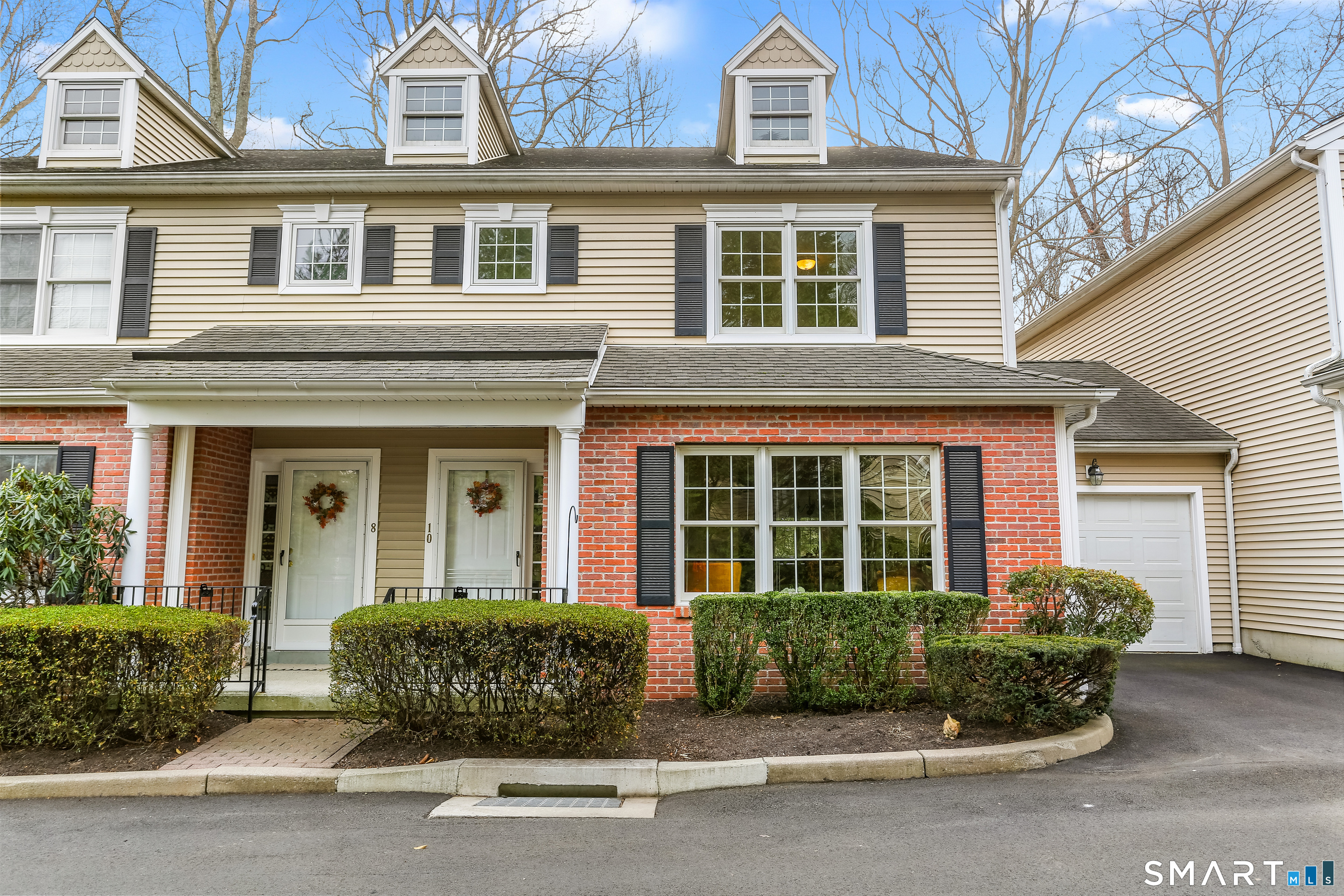 10 Hawthorne Ridge Circle