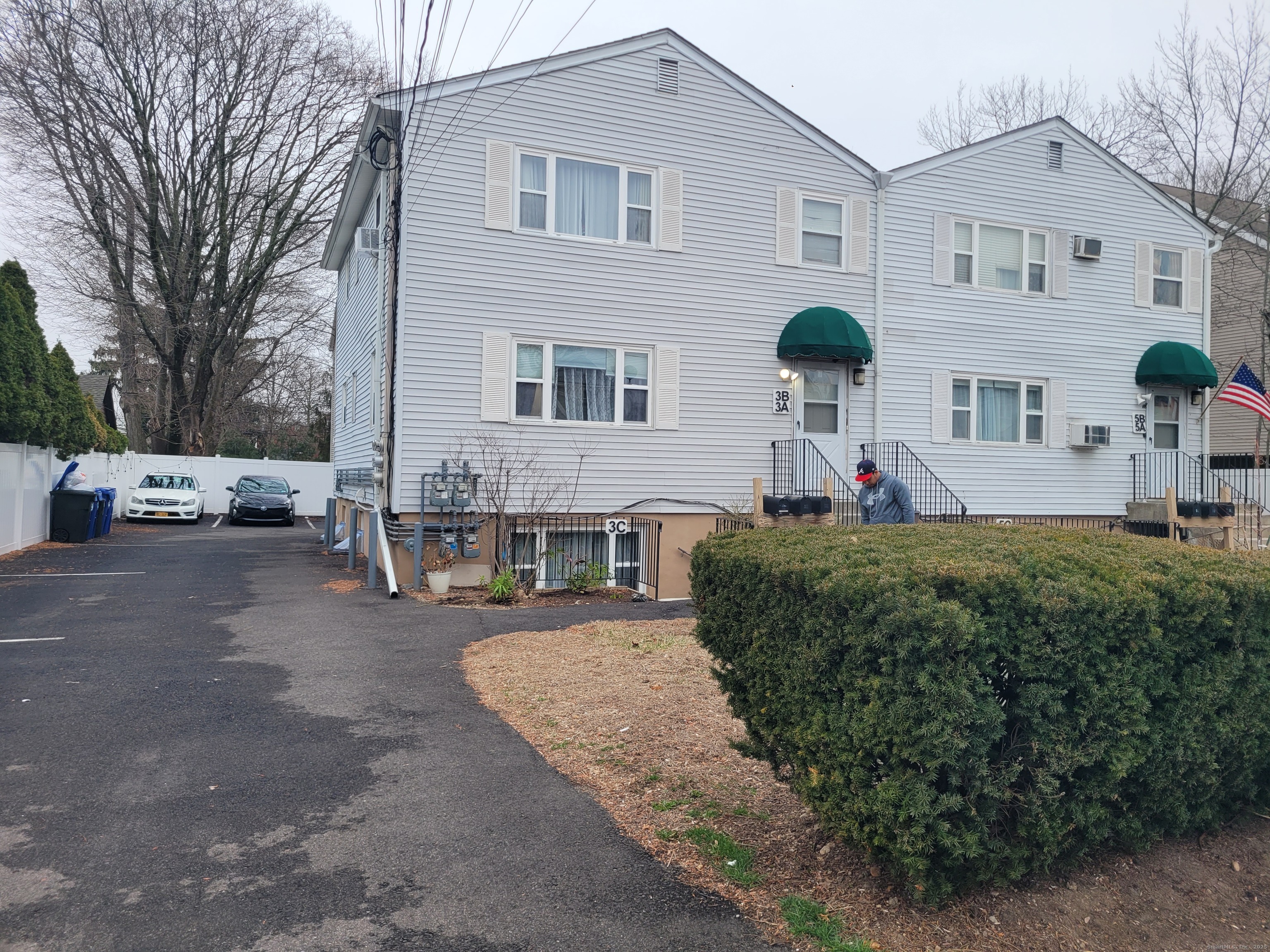 3 Sniffen Street 3A