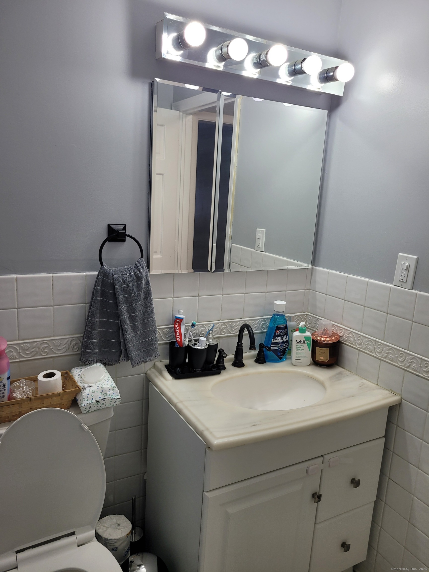 3 Sniffen Street 3A