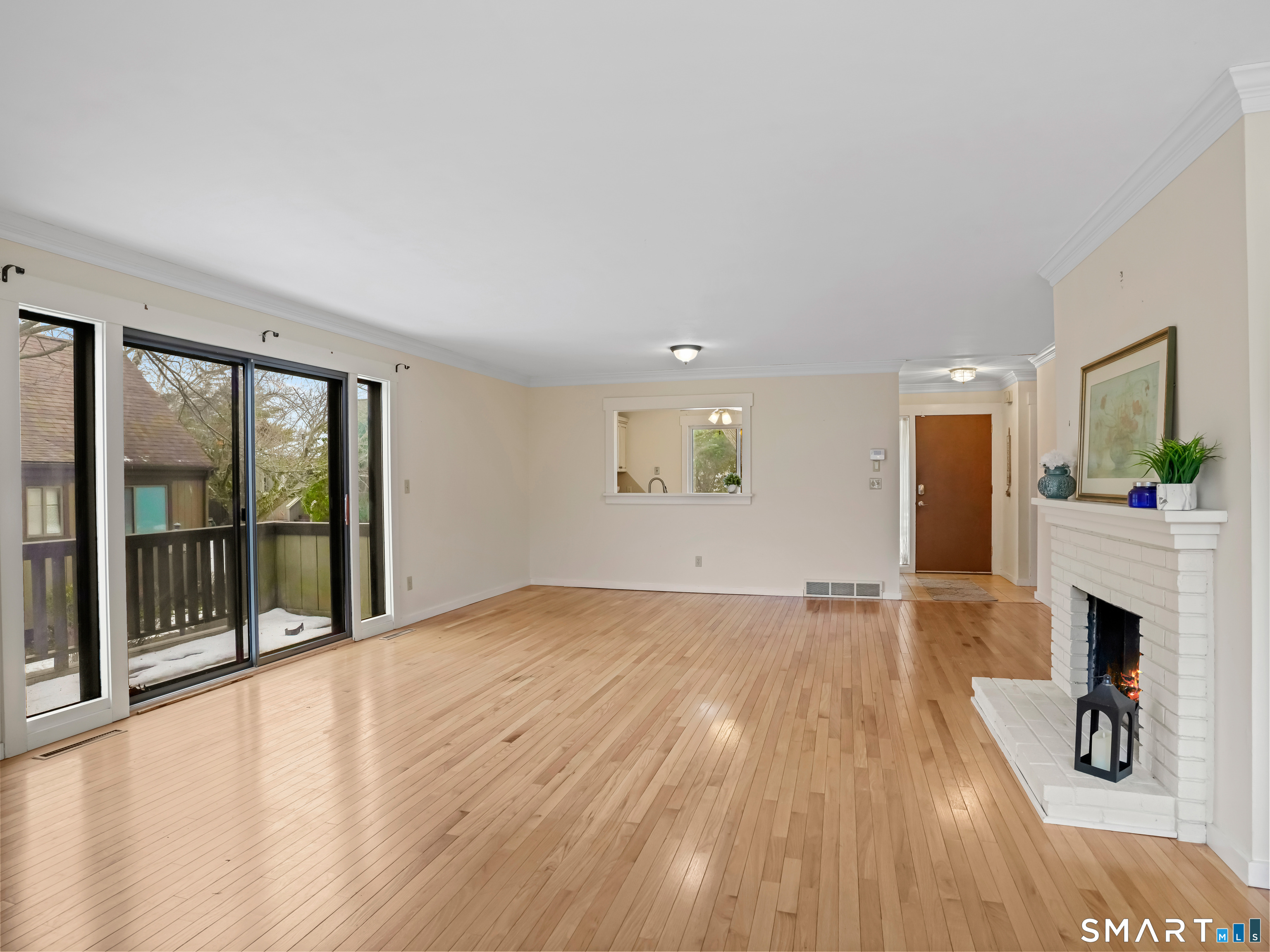 638 Onondaga Lane A