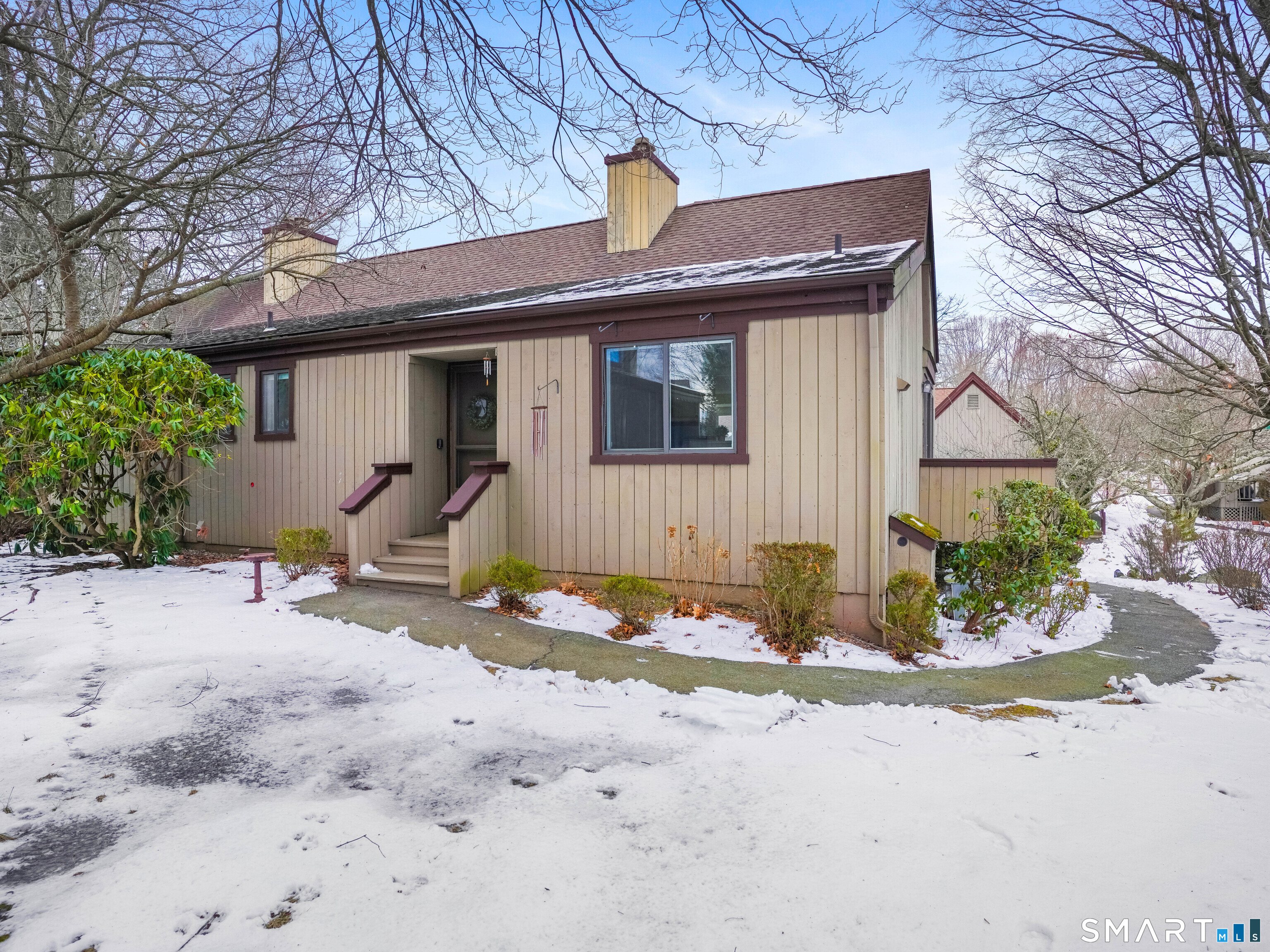 638 Onondaga Lane A