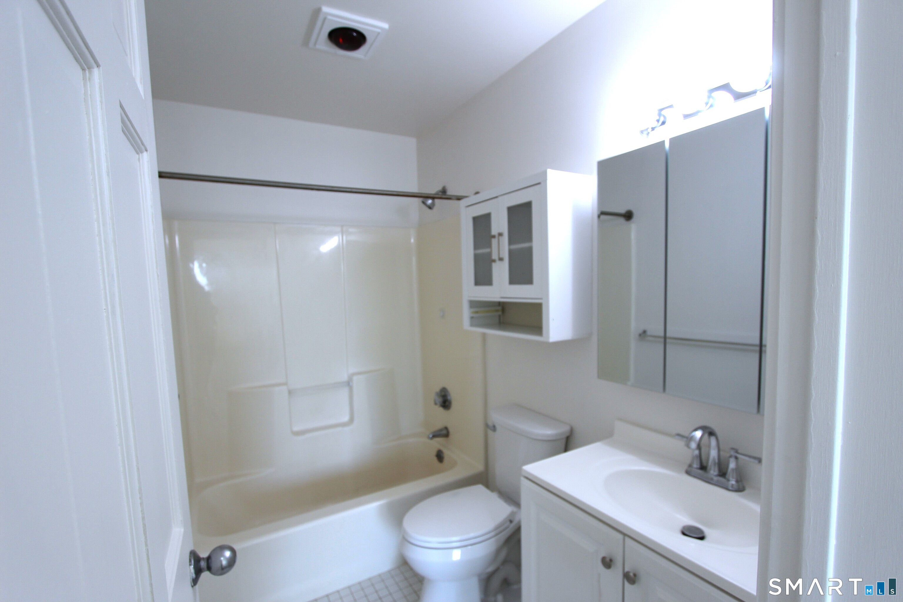 1838 Black Rock Turnpike 207