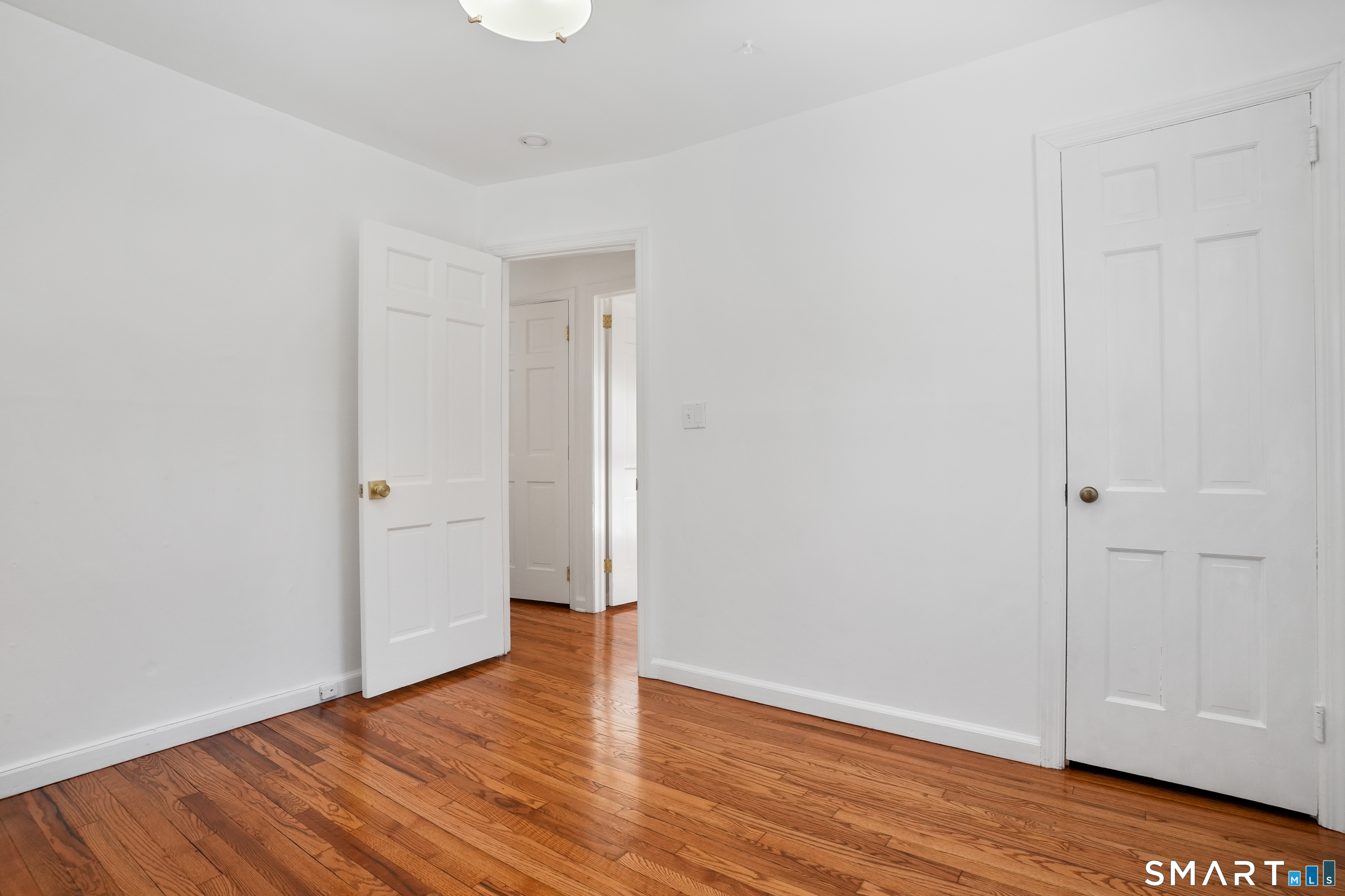 175 Winnepoge Drive