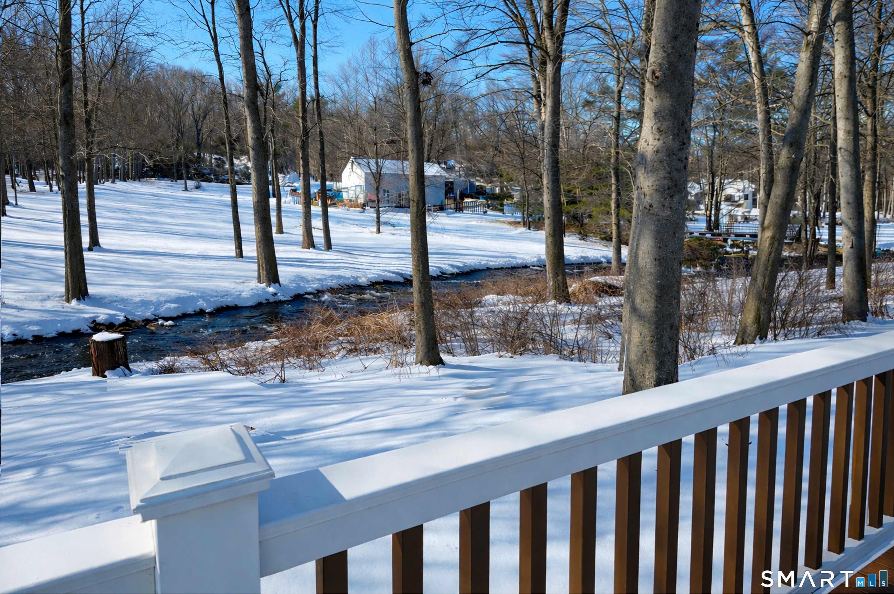 175 Winnepoge Drive