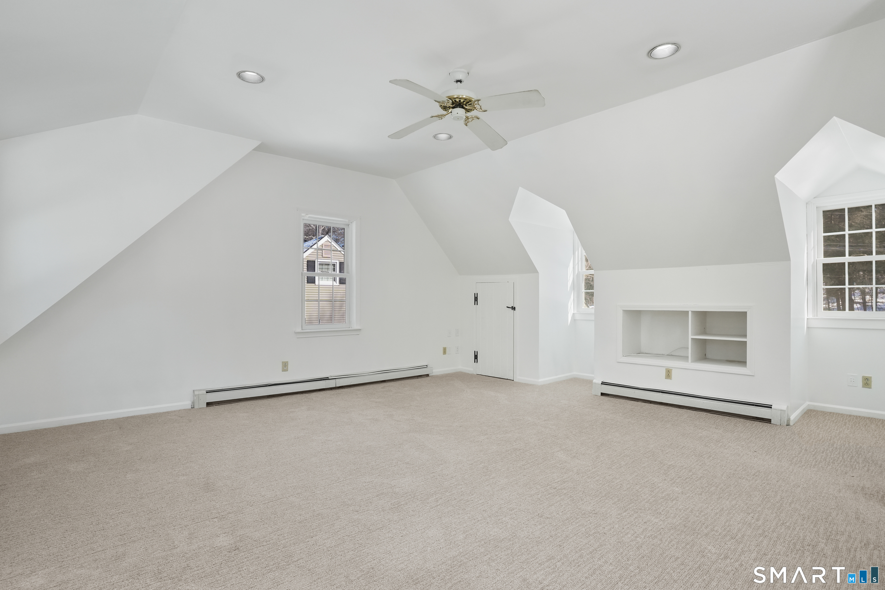 175 Winnepoge Drive