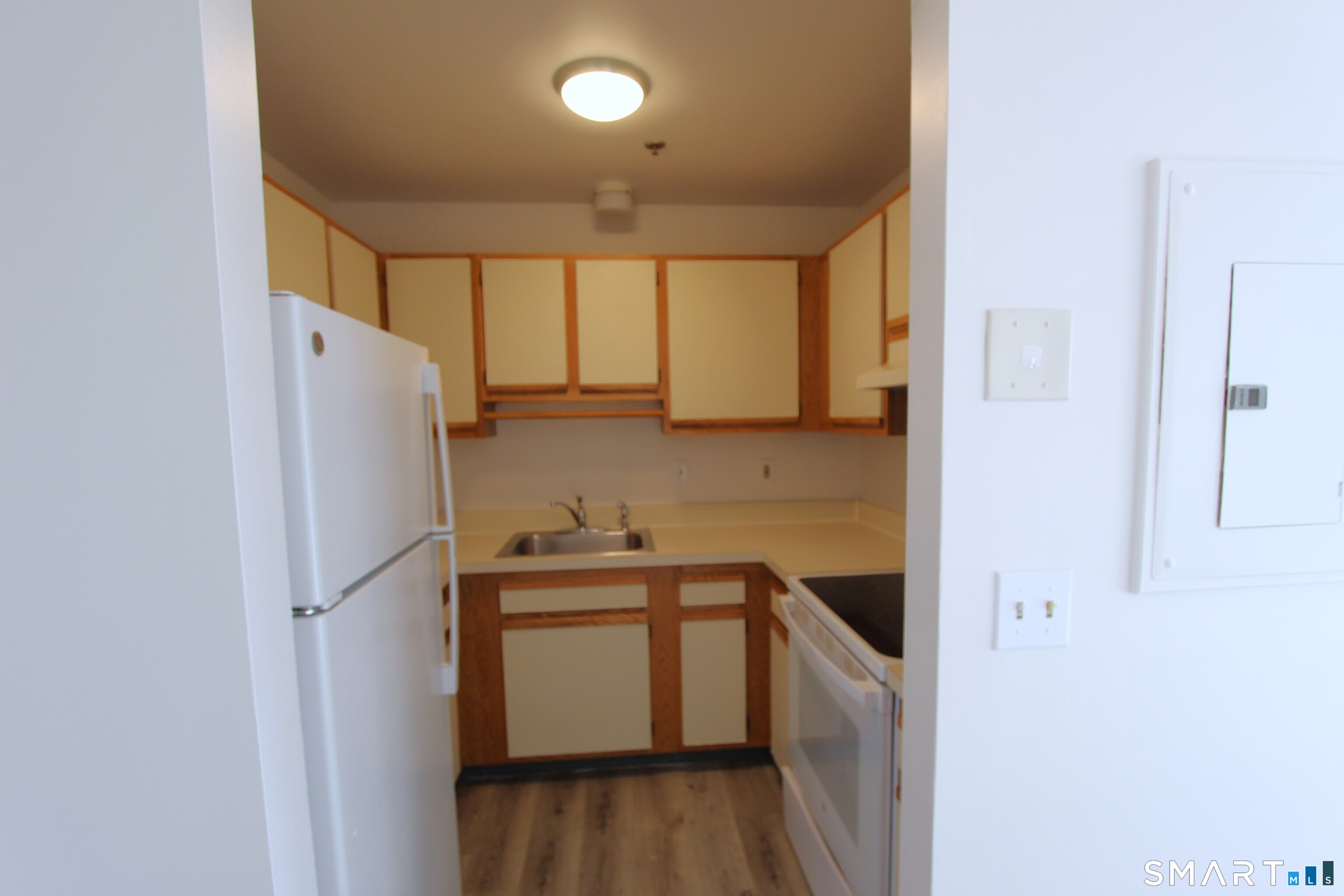 1838 Black Rock Turnpike 207