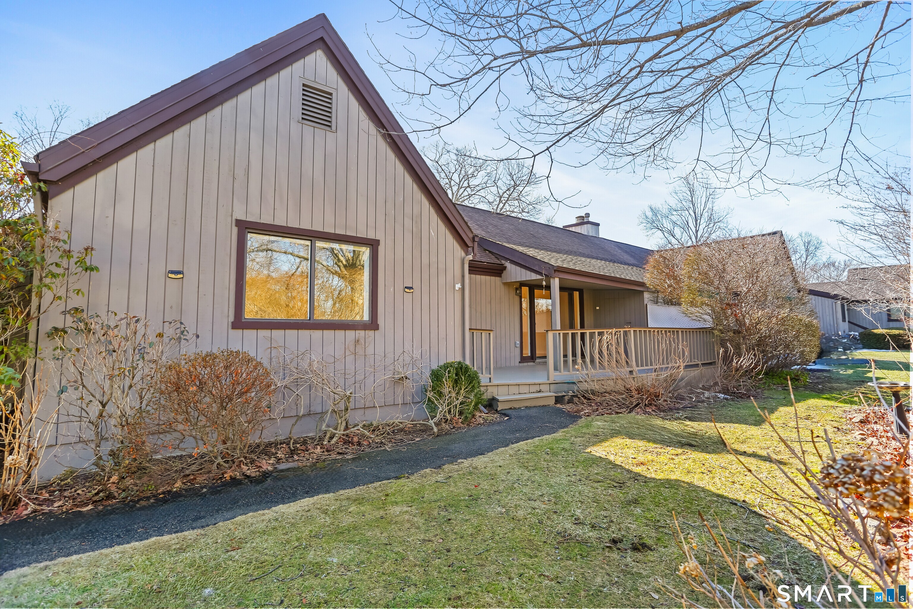 639 Onondaga Lane B