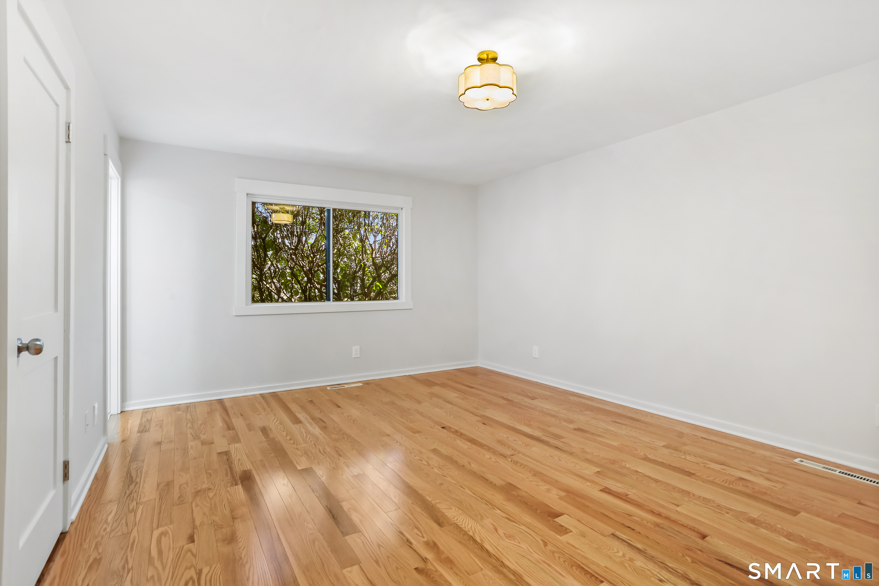 639 Onondaga Lane B