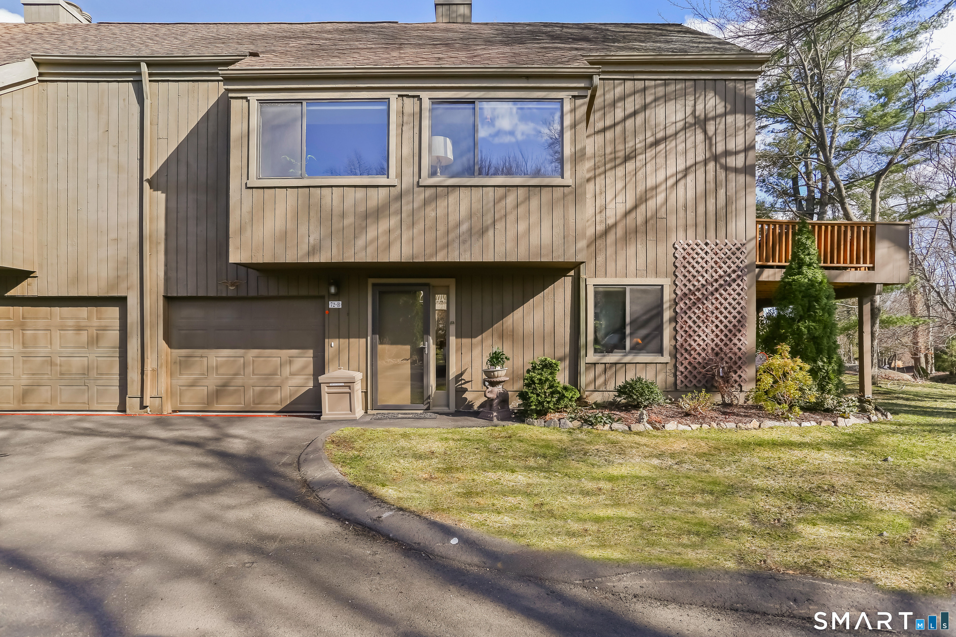 72 Dakota Lane B