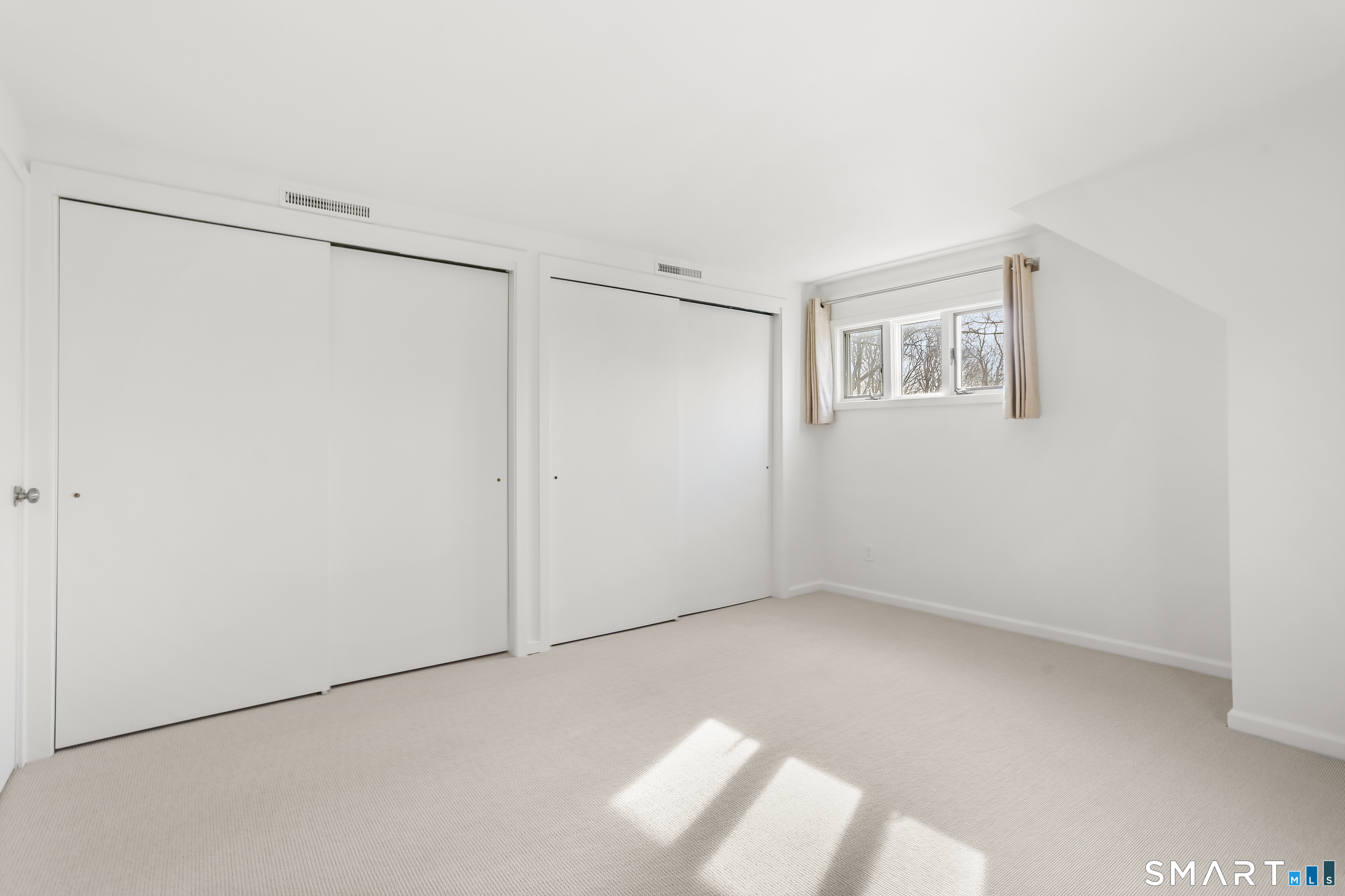 28 Fillow Street