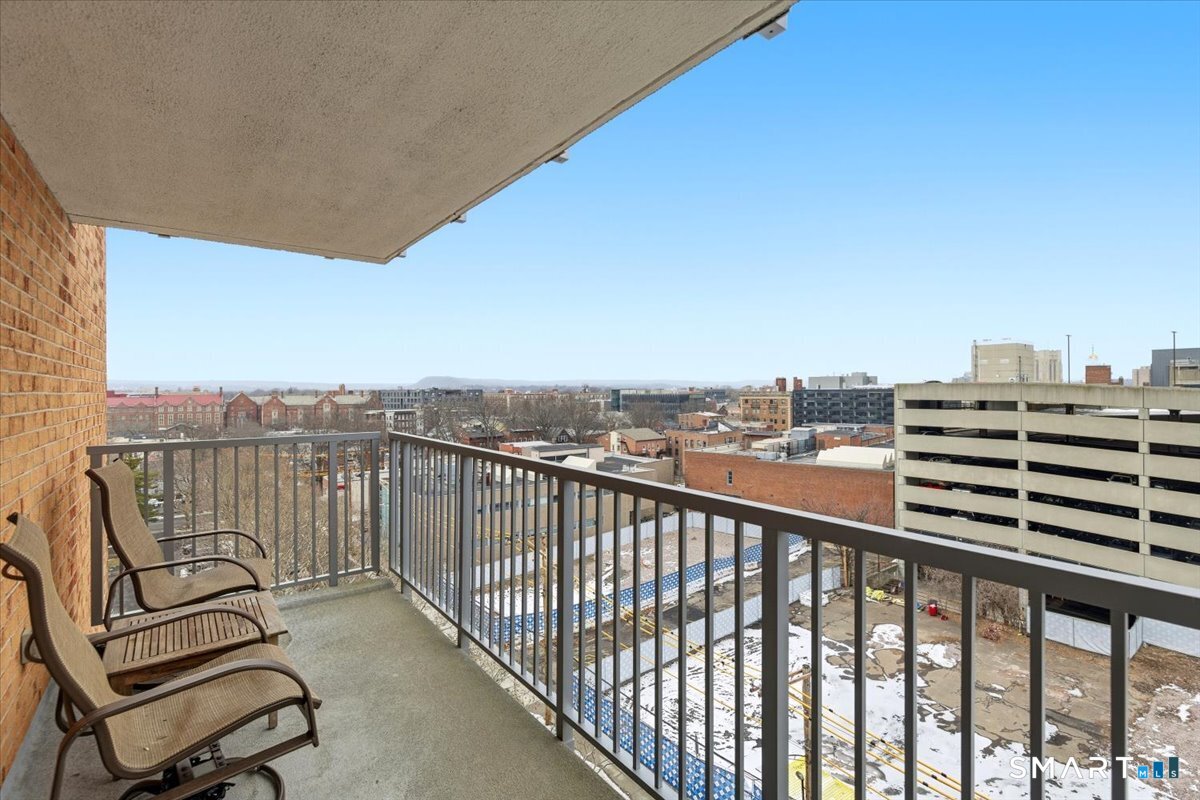 100 York Street 9C
