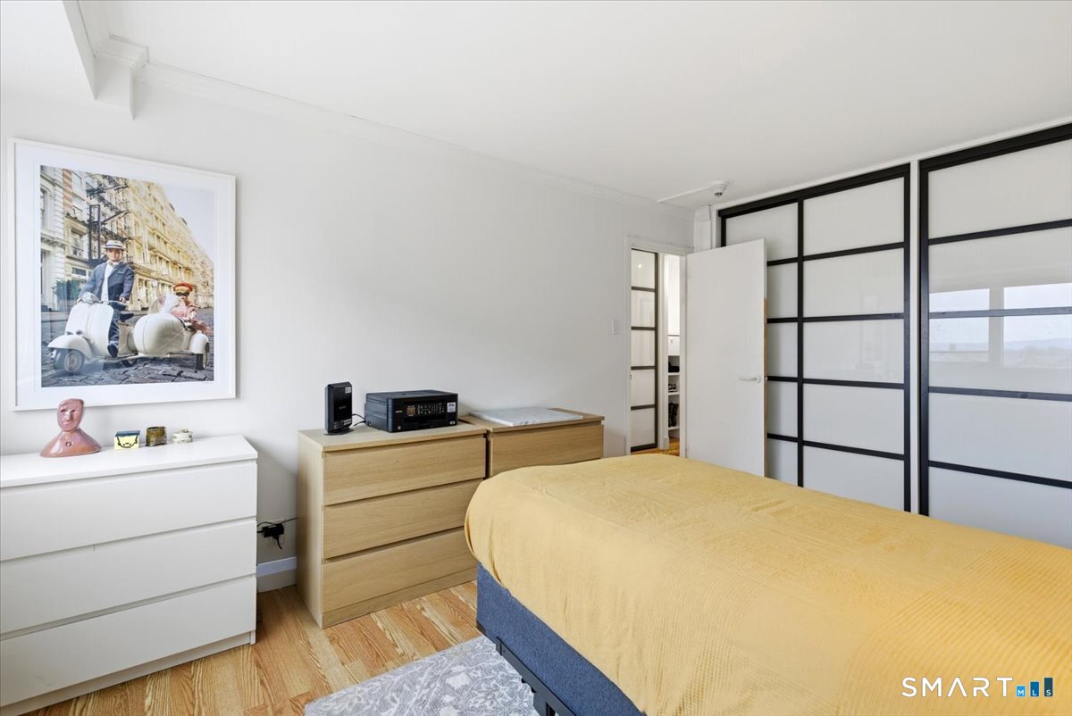 100 York Street 9C