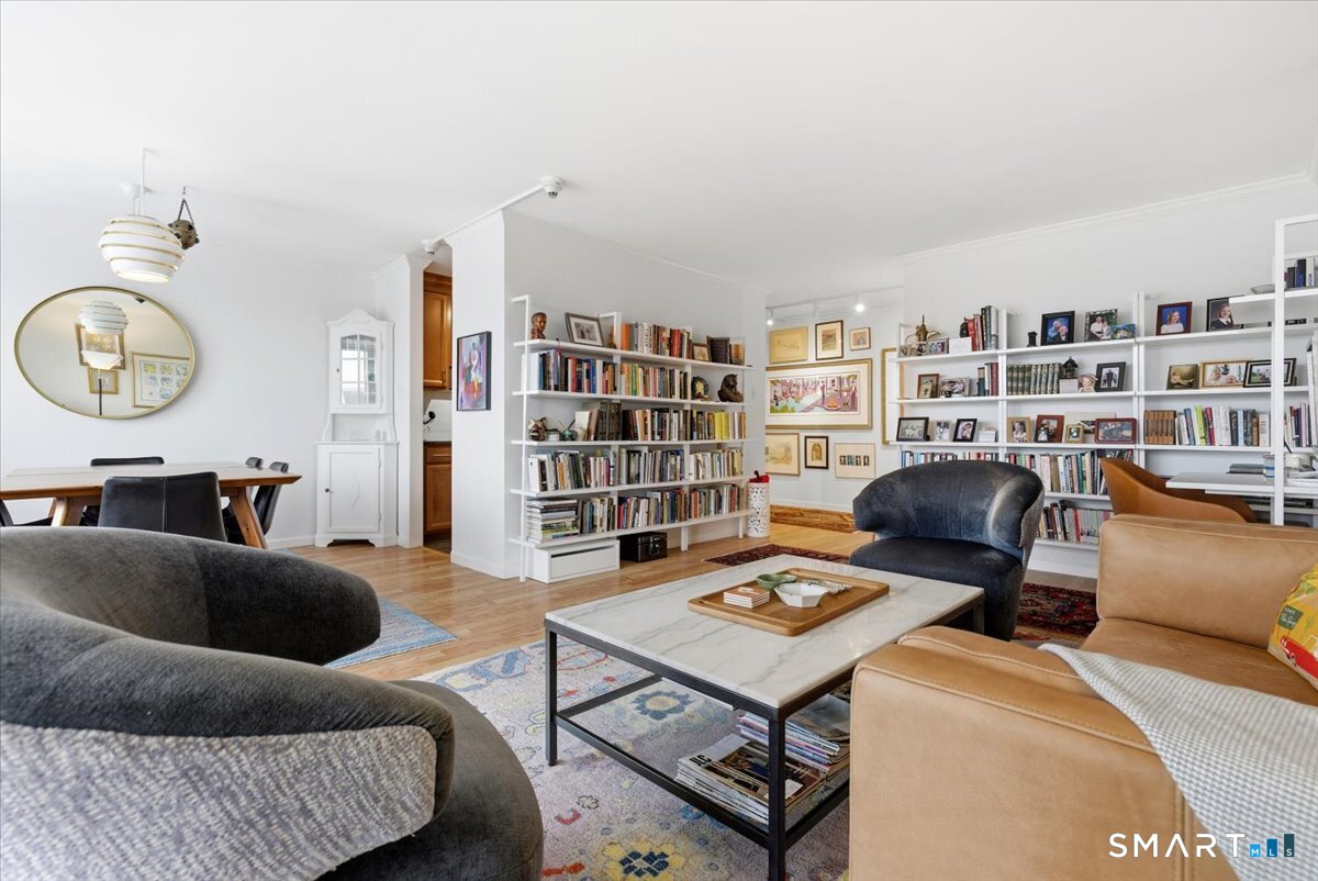 100 York Street 9C