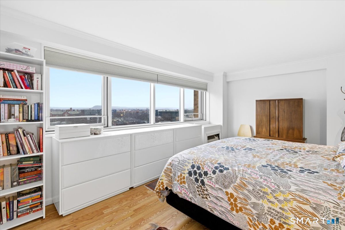 100 York Street 9C