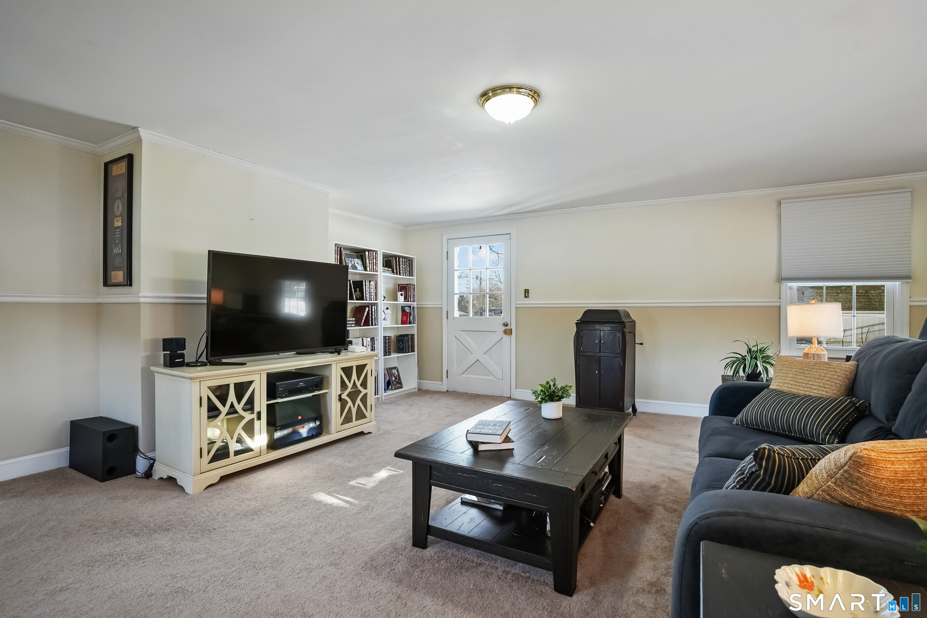 1065 Naugatuck Avenue