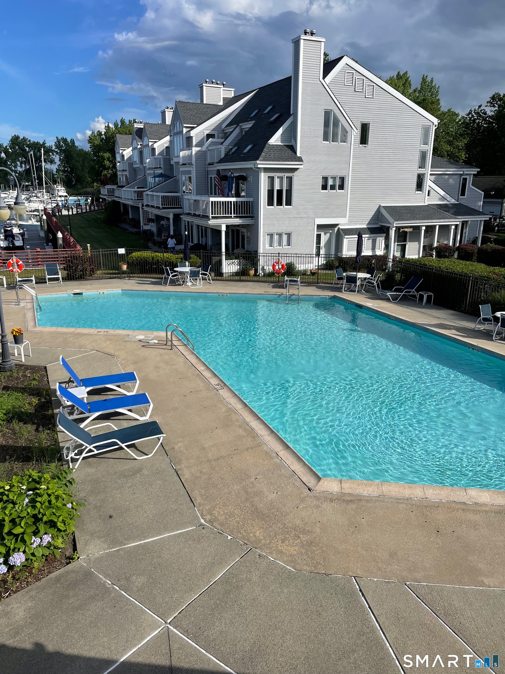 216 Breakers Lane 216