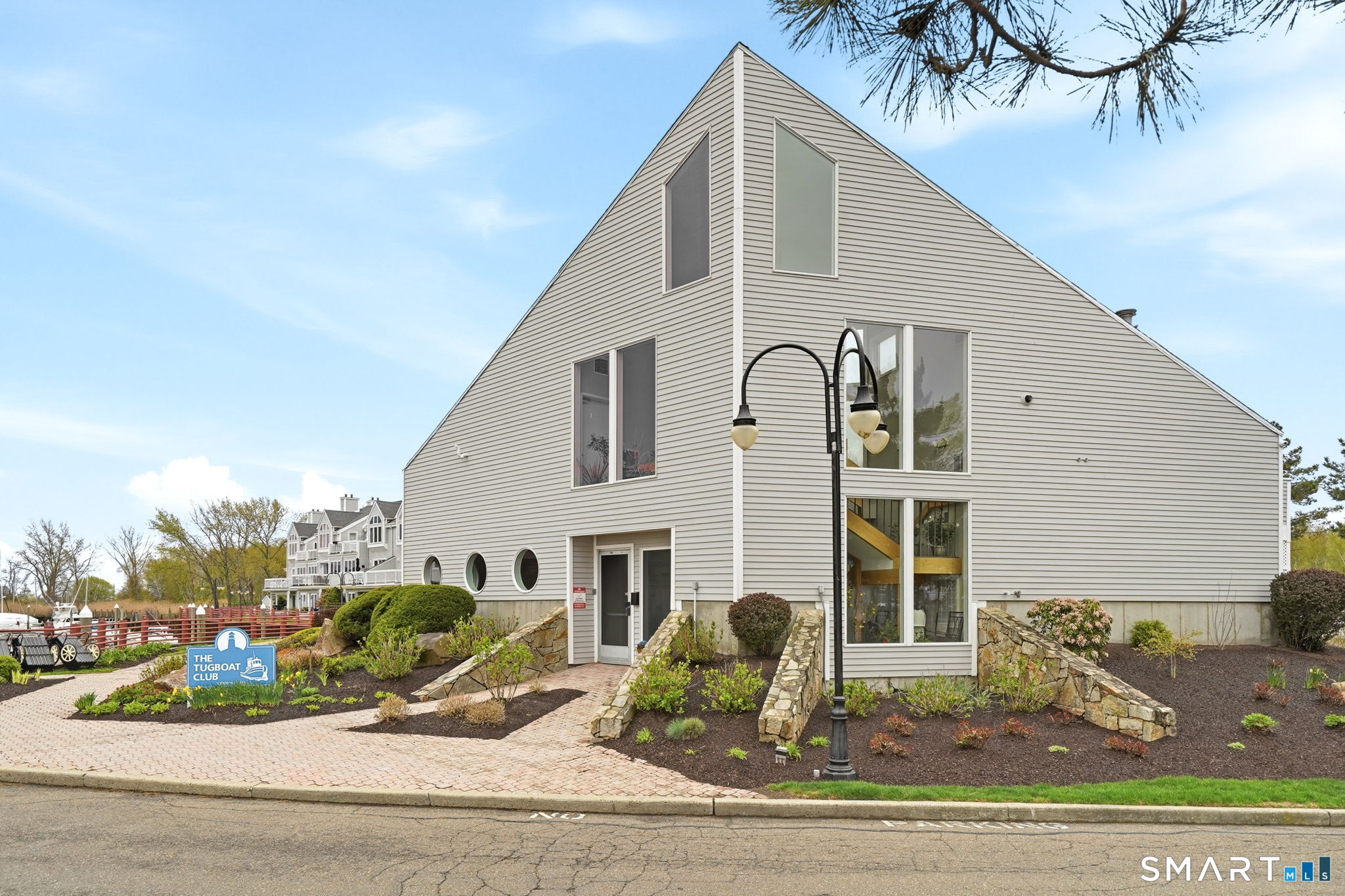 216 Breakers Lane 216