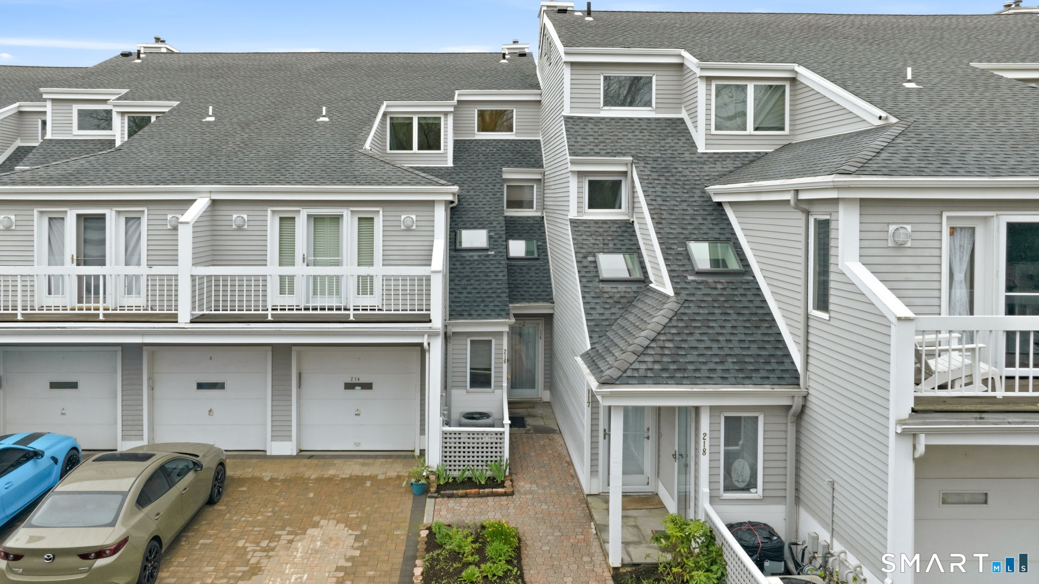 216 Breakers Lane 216