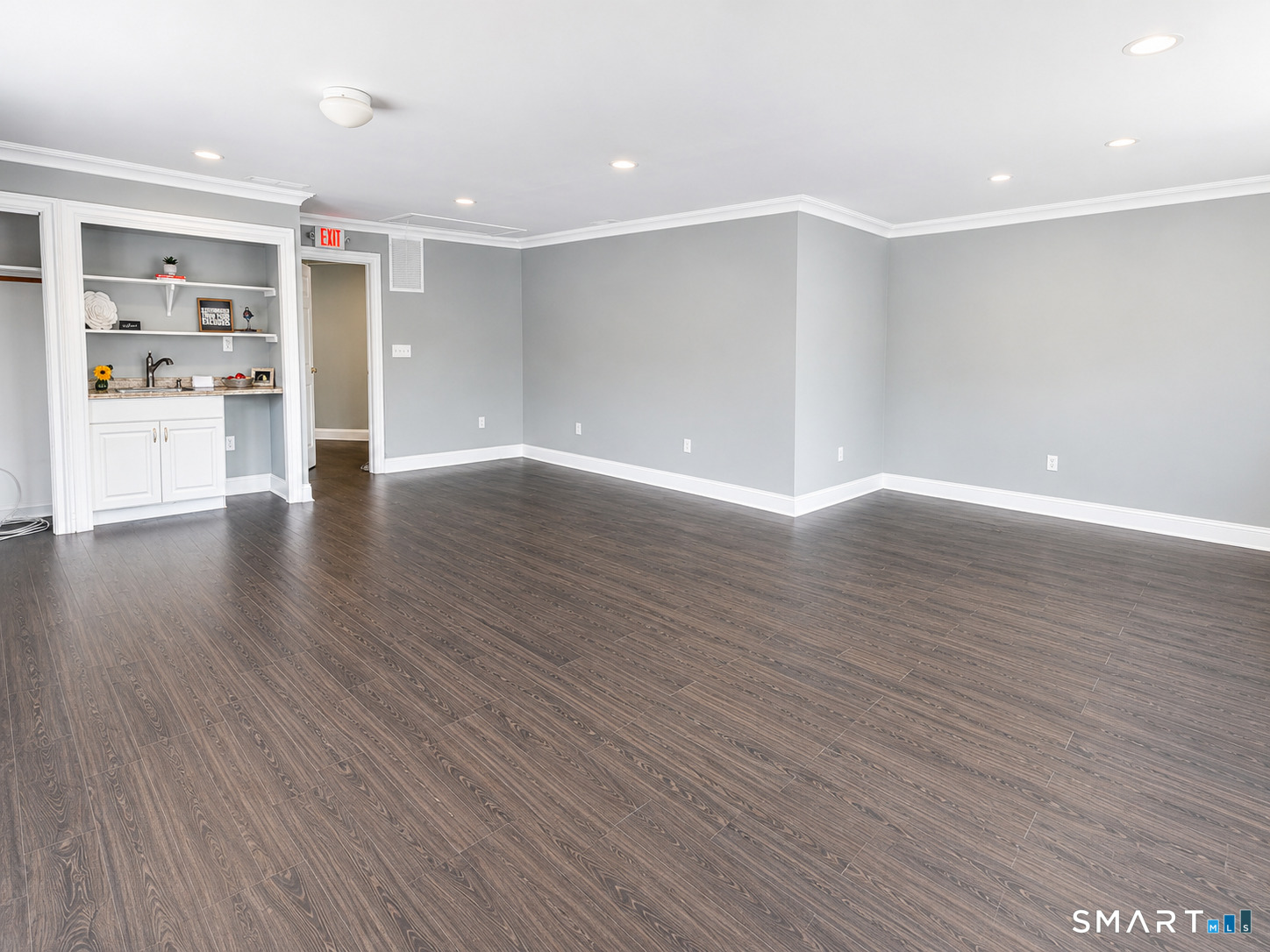 737 Villa Avenue