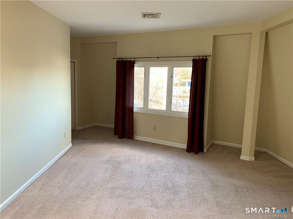 226 Kings Highway East