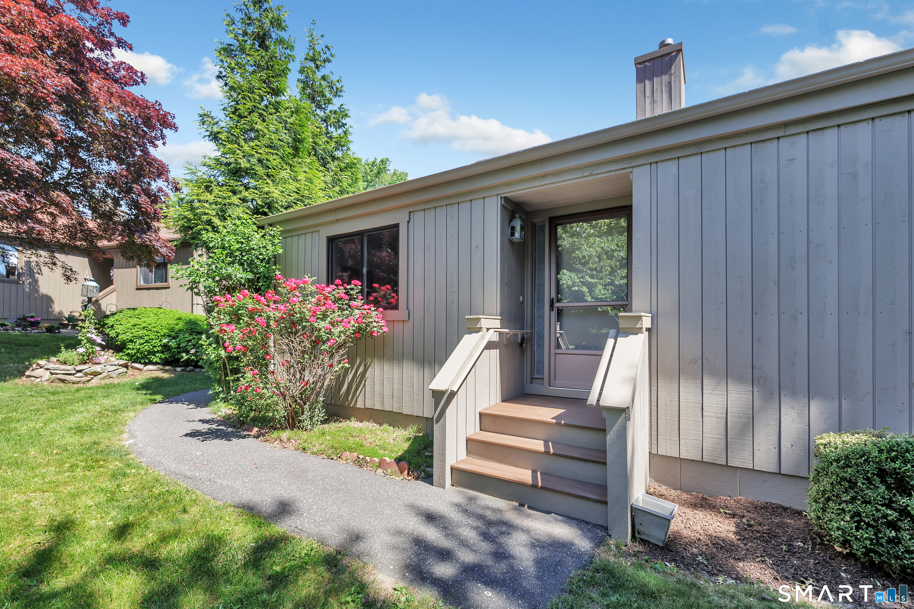 493 Pawnee Lane Unit: B