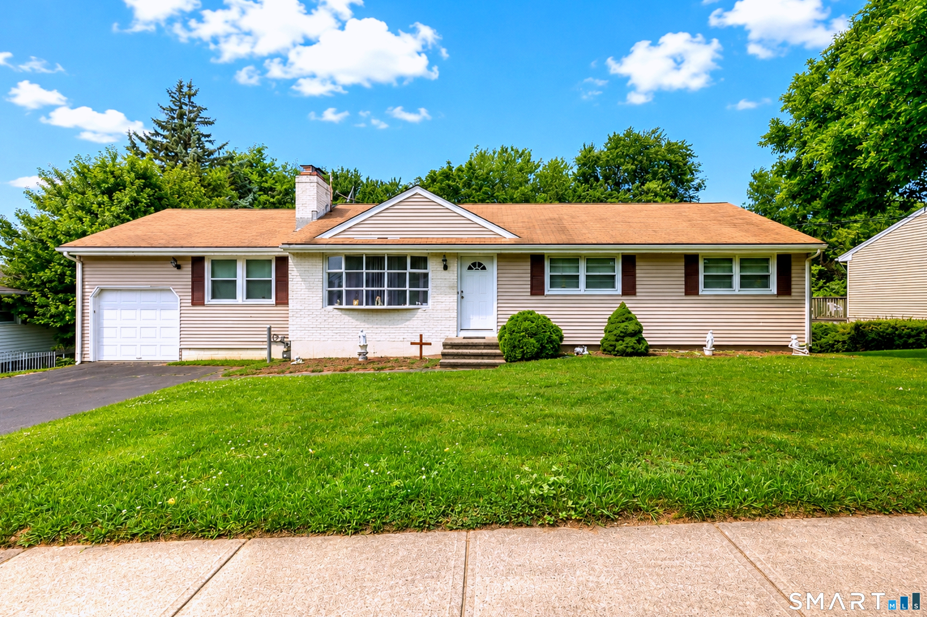 195 Emerald Place