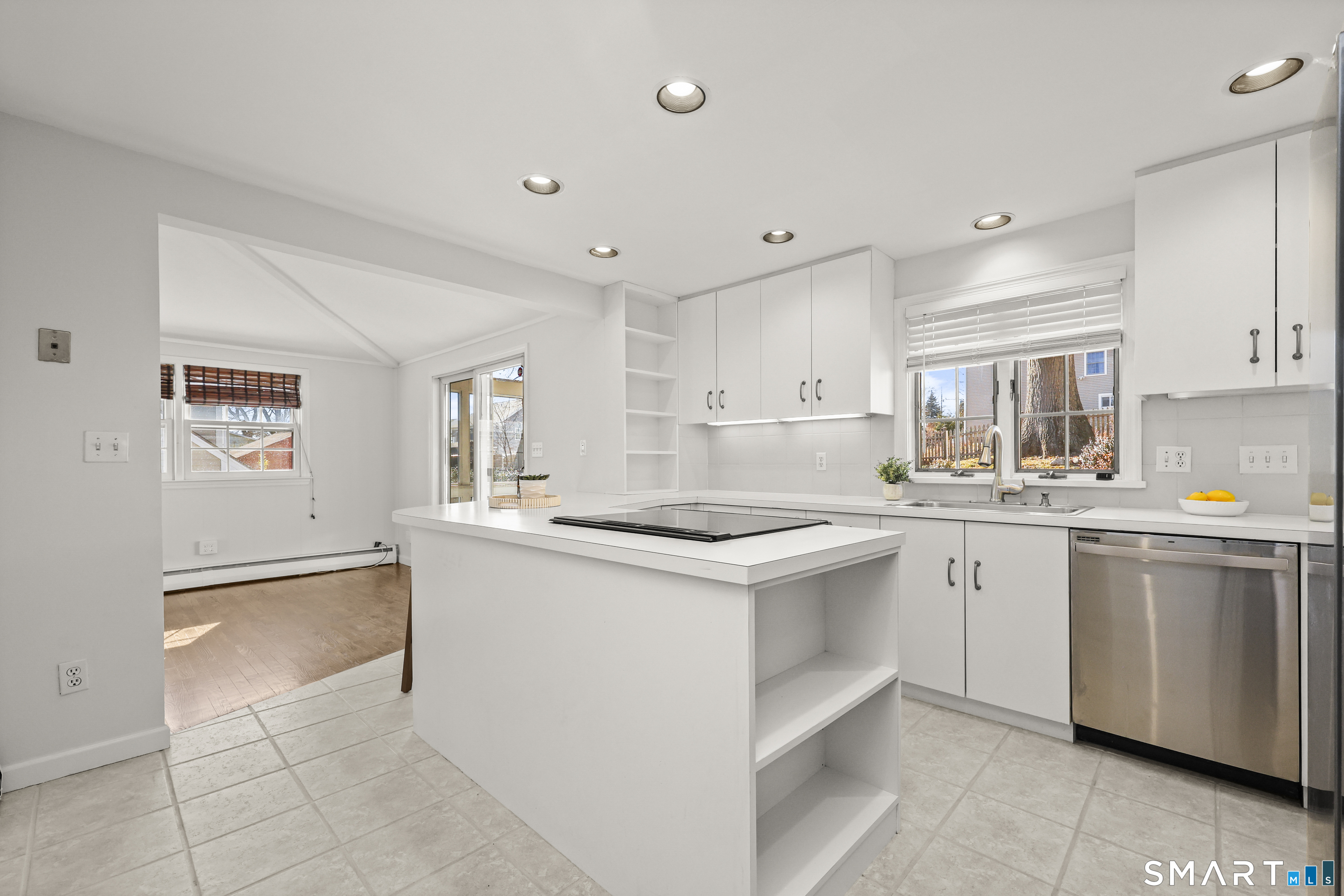 111 Mayweed Road