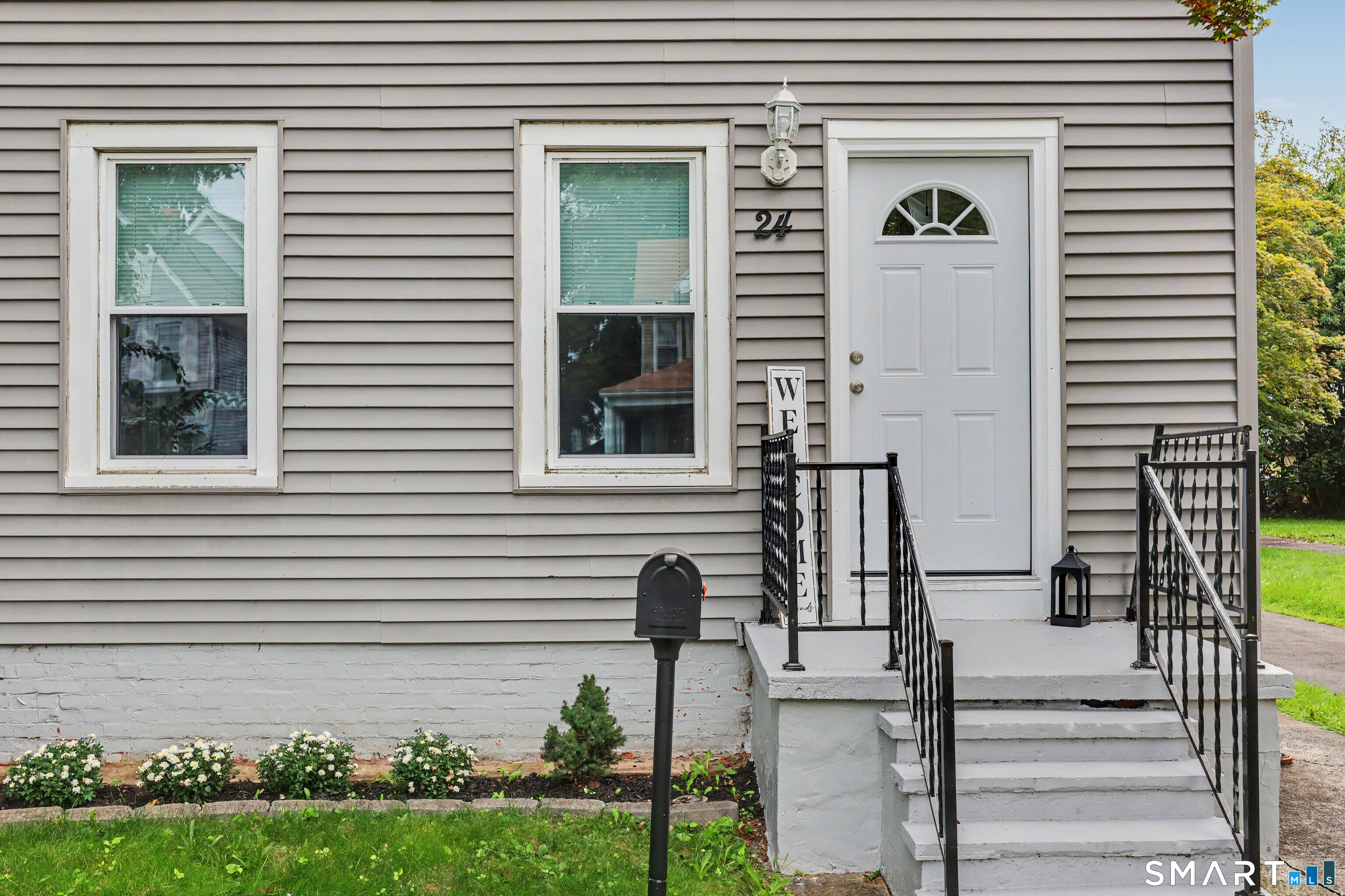 24 Beacon Street