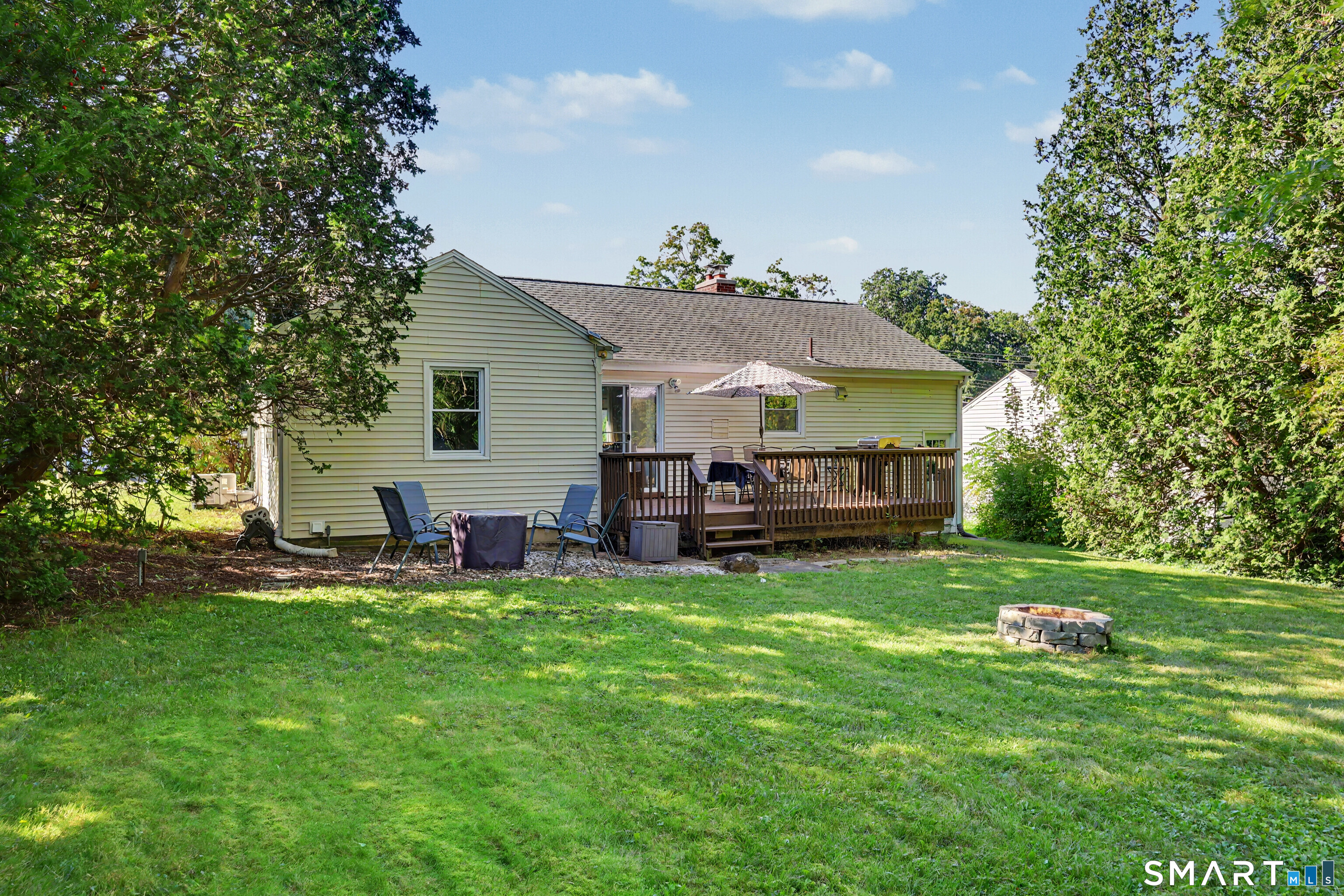 12 Hillview Avenue