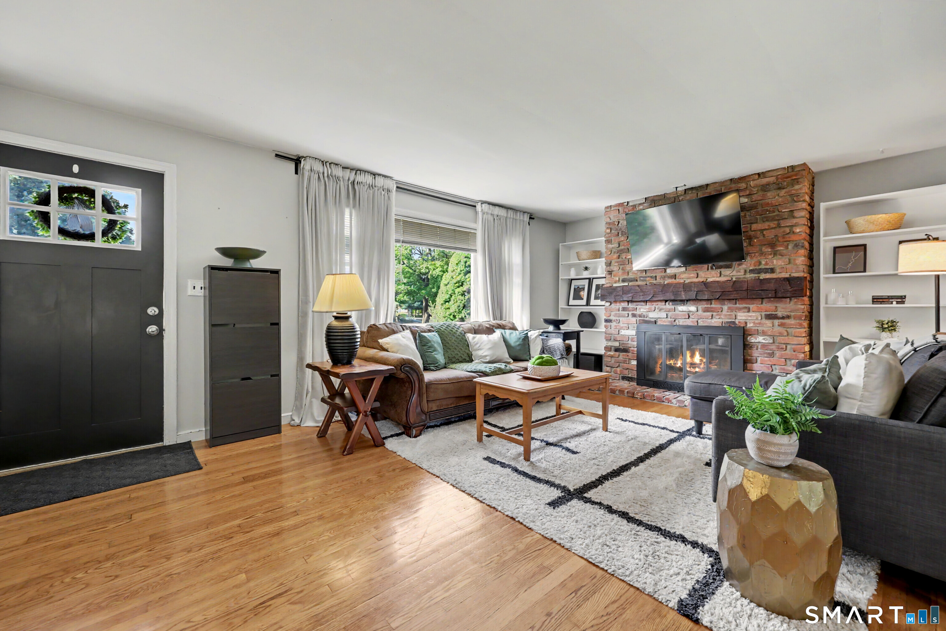 12 Hillview Avenue