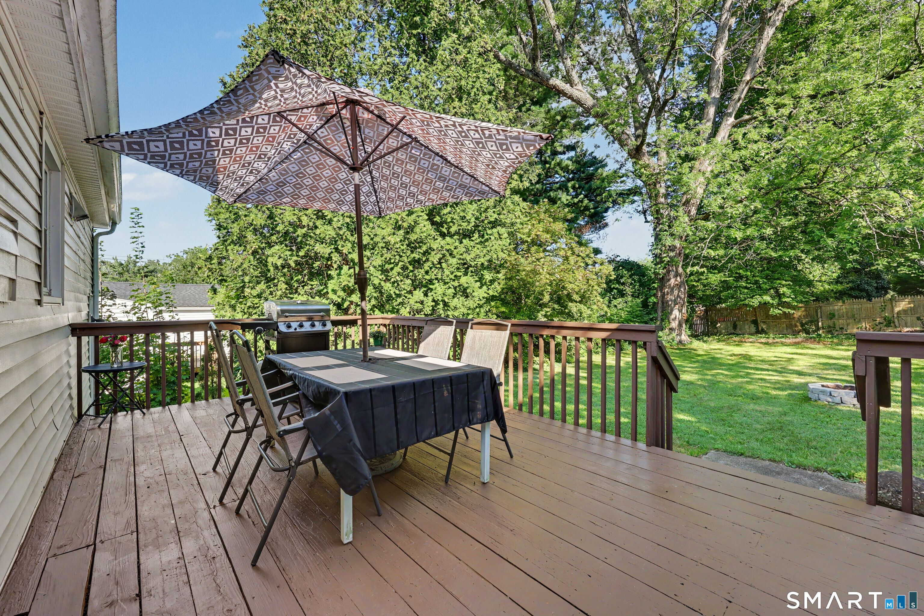 12 Hillview Avenue