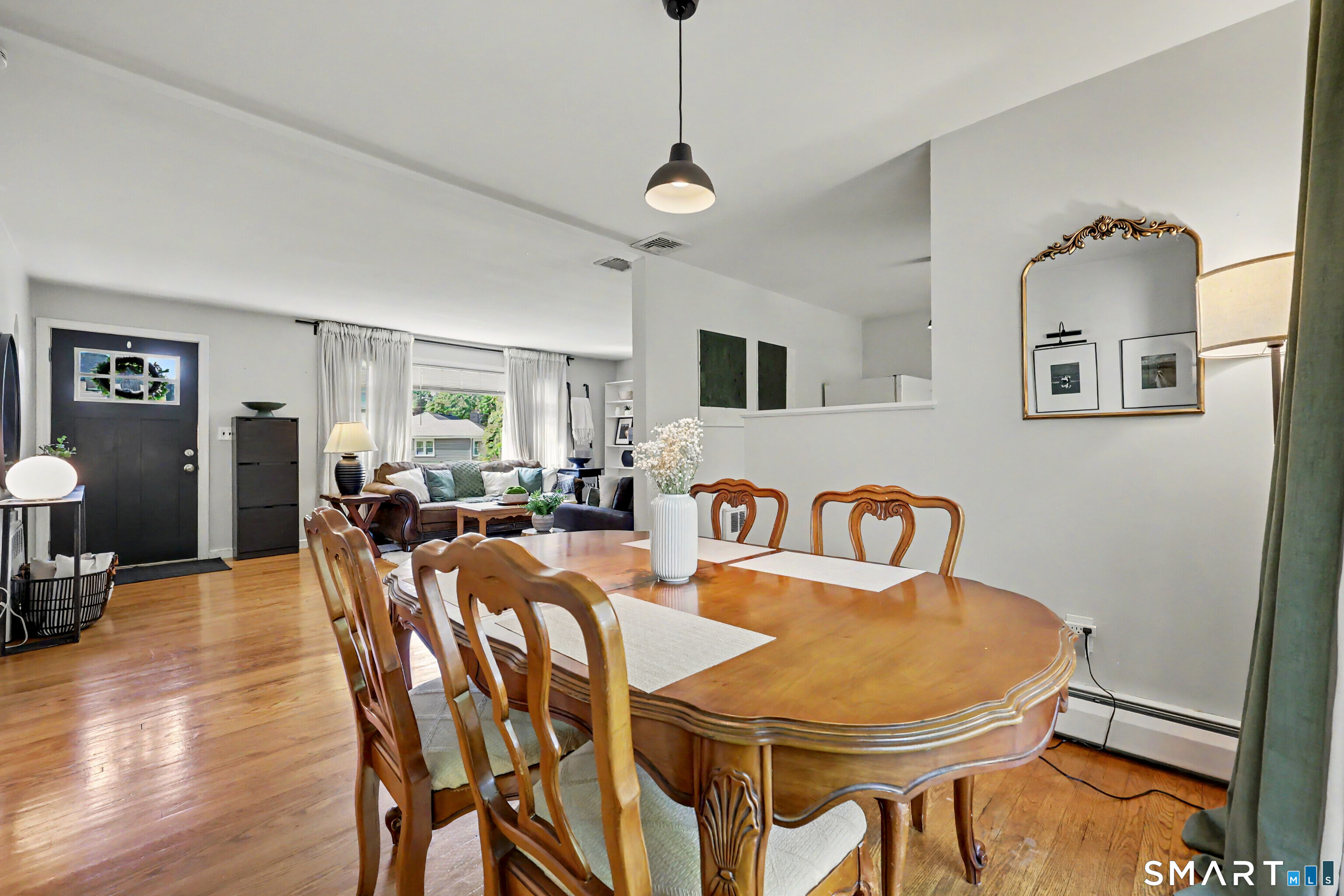 12 Hillview Avenue