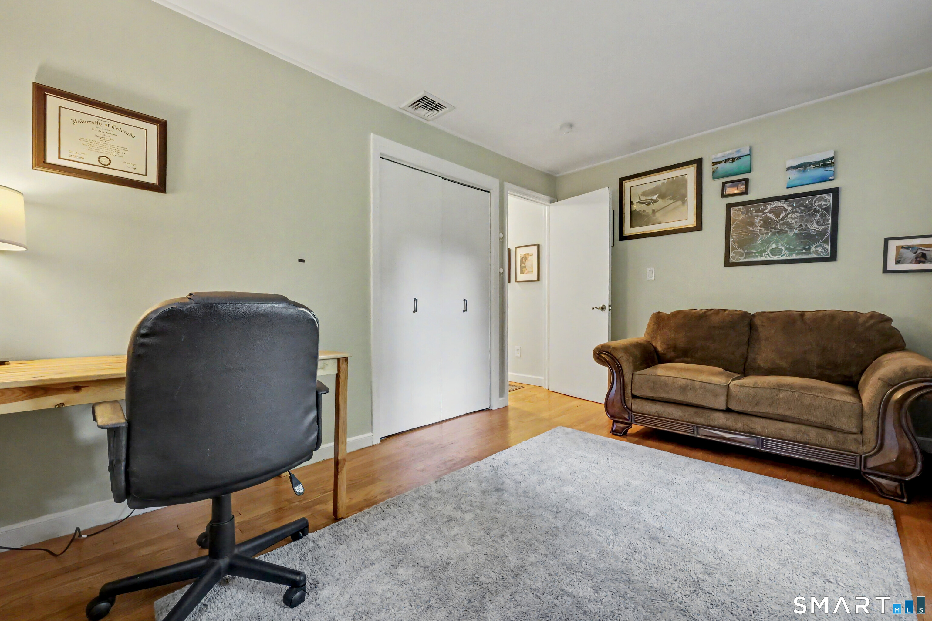 12 Hillview Avenue