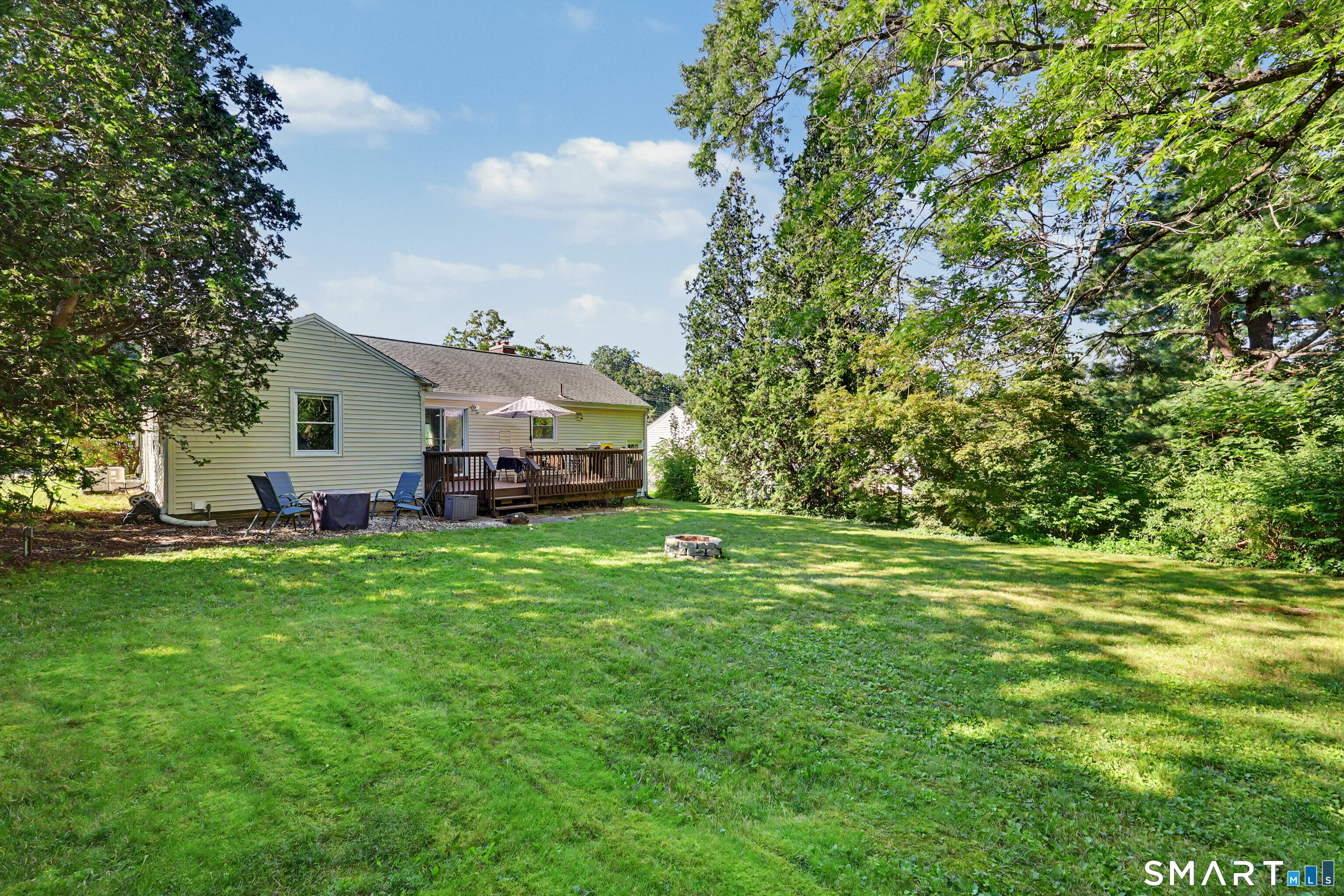 12 Hillview Avenue