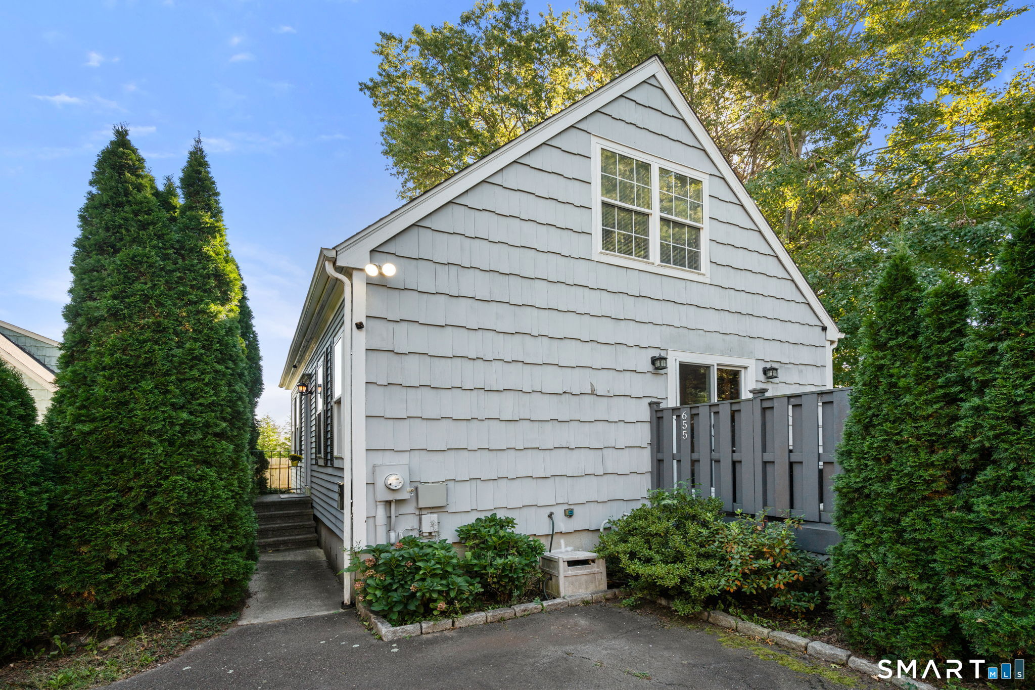 655 Tunxis Hill Road