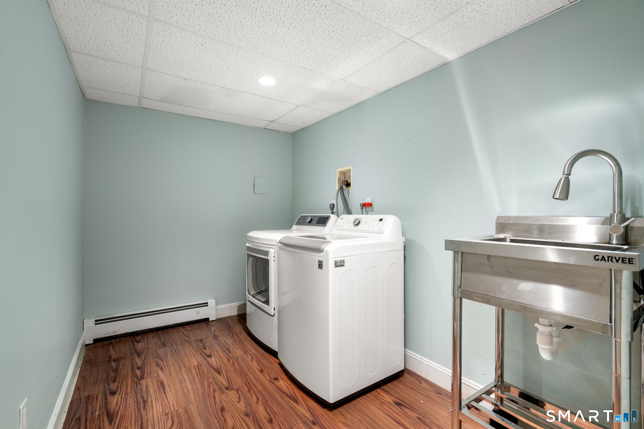 655 Tunxis Hill Road