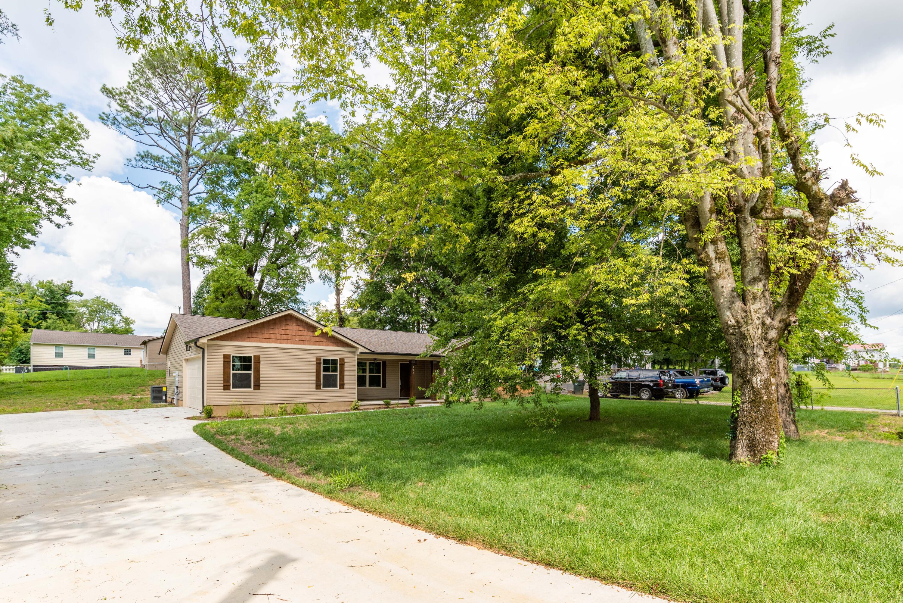 414 Forrest Road