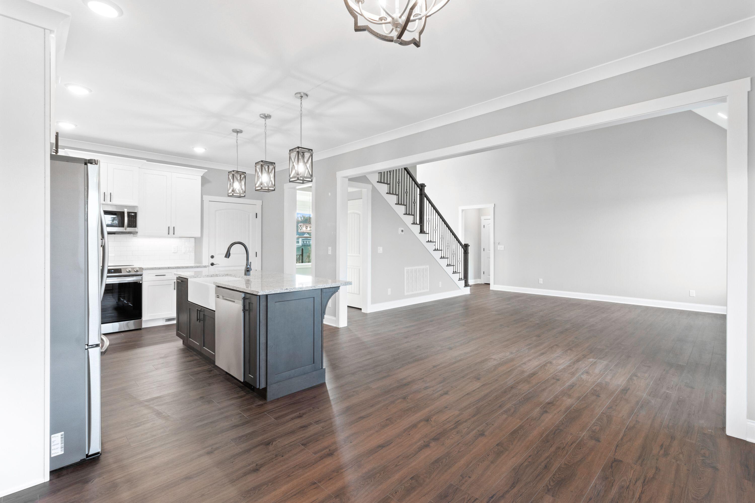 7427 Crowes Nest Drive, 1
