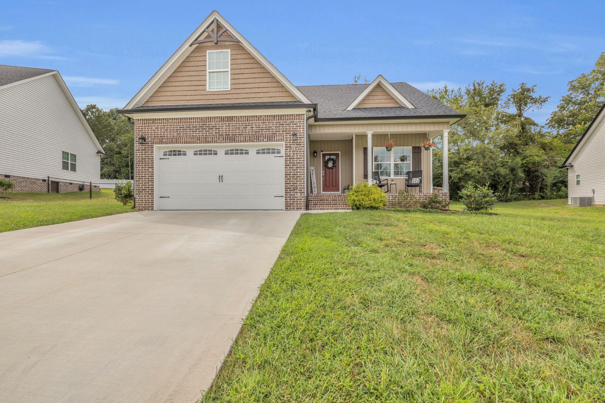 214 SE Eastview Cove Drive