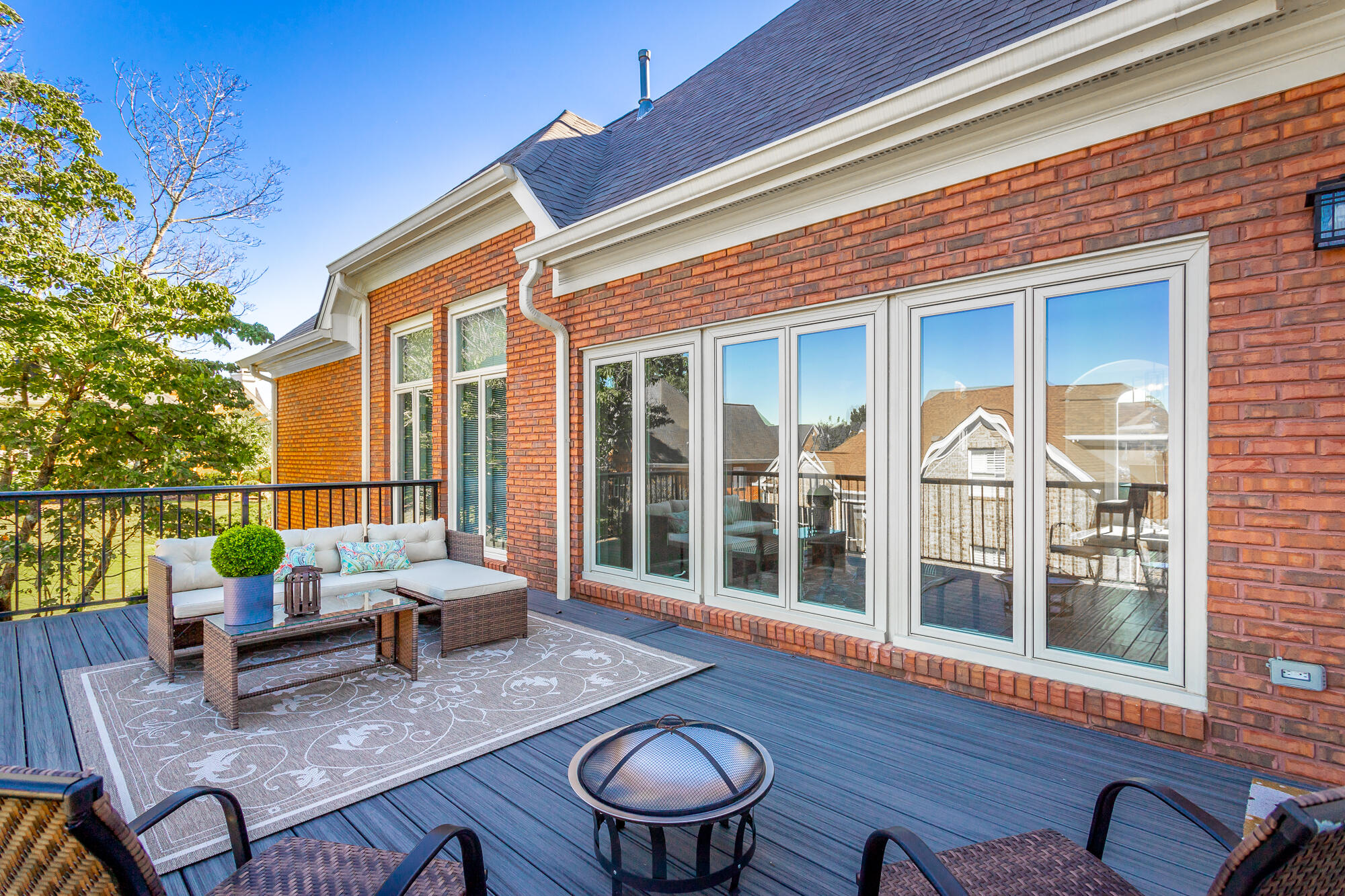 321 Willow Glen Road