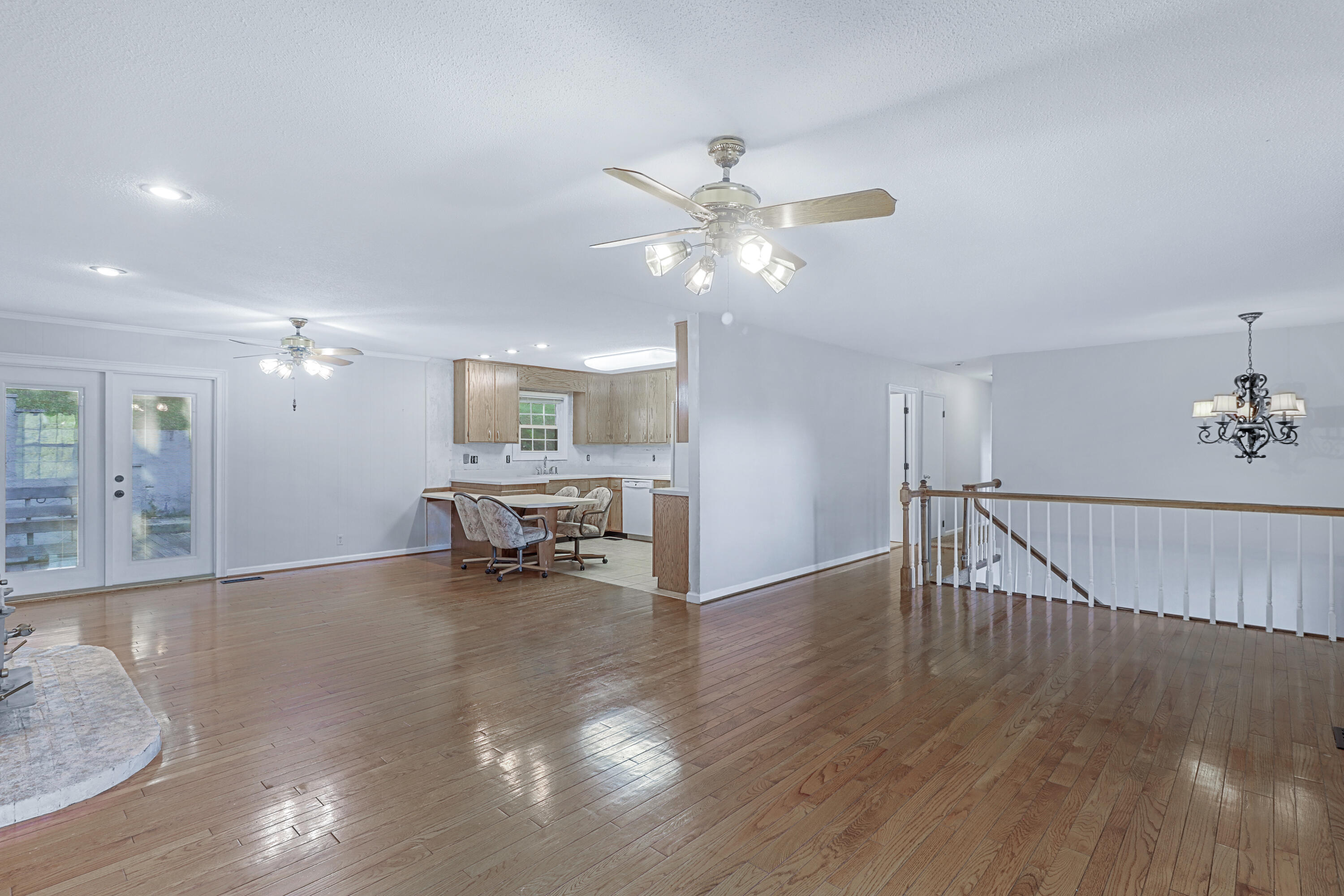 10816 E Brainerd Road