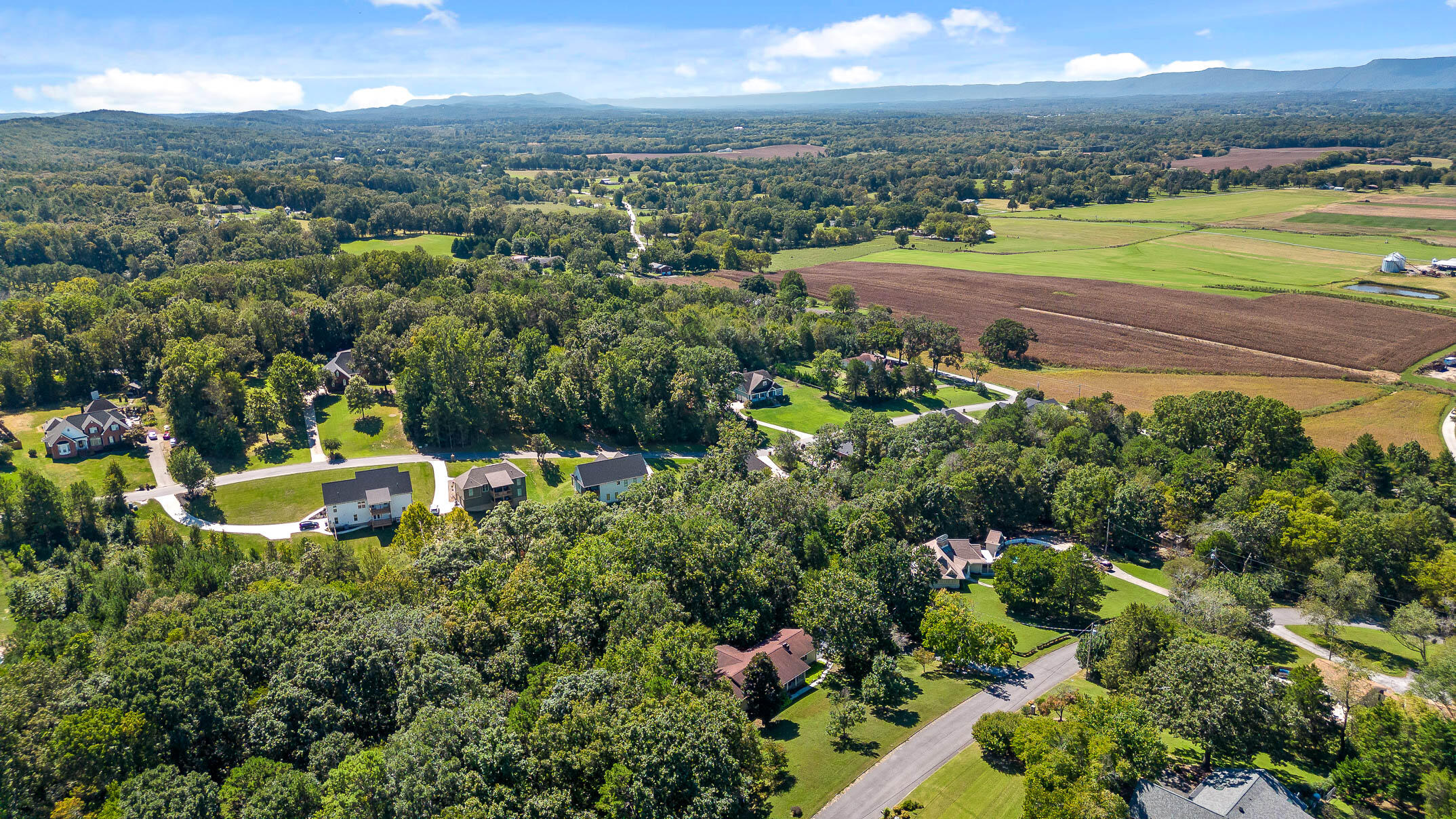 184 Country Lane Lane